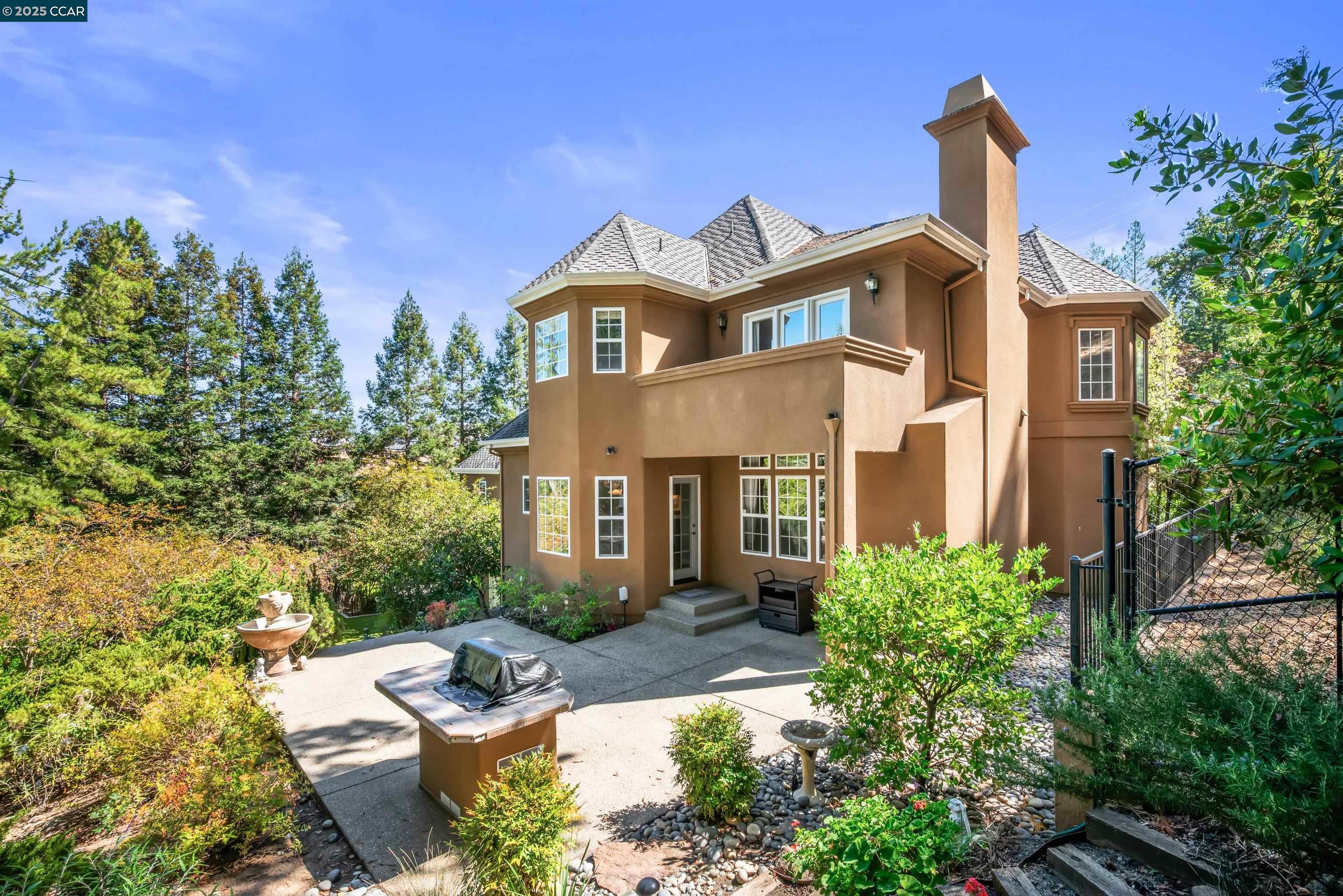 Detail Gallery Image 35 of 41 For 20 Oak Crest Ln, Alamo,  CA 94507 - 4 Beds | 3/1 Baths