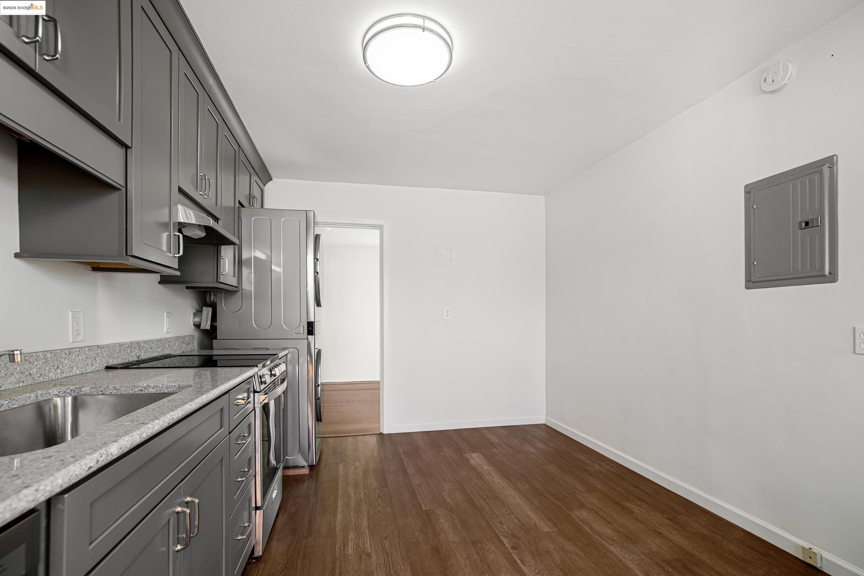 Photo #8: 41112615 Listing: Photo #8