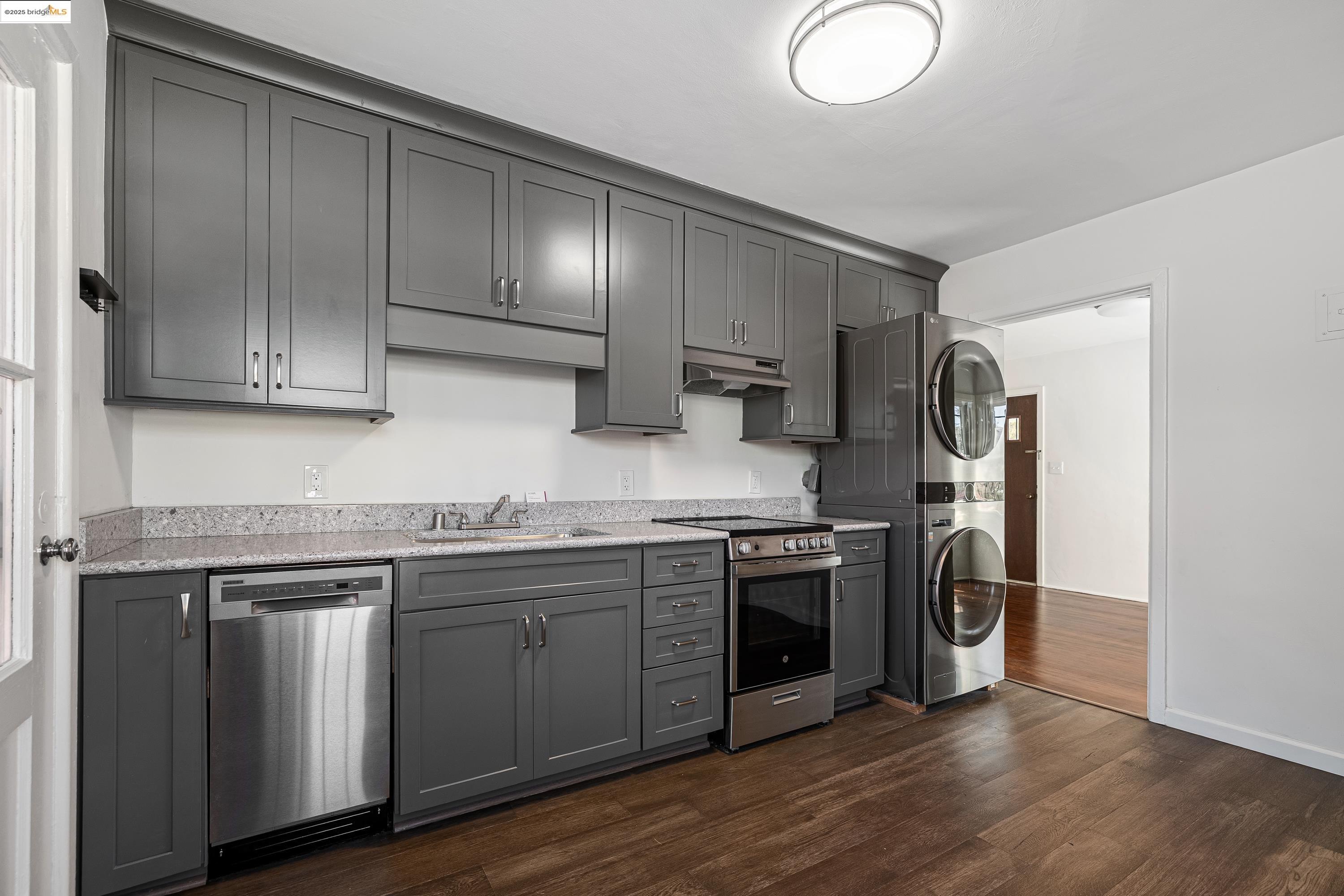 Photo #5: 41112615 Listing 