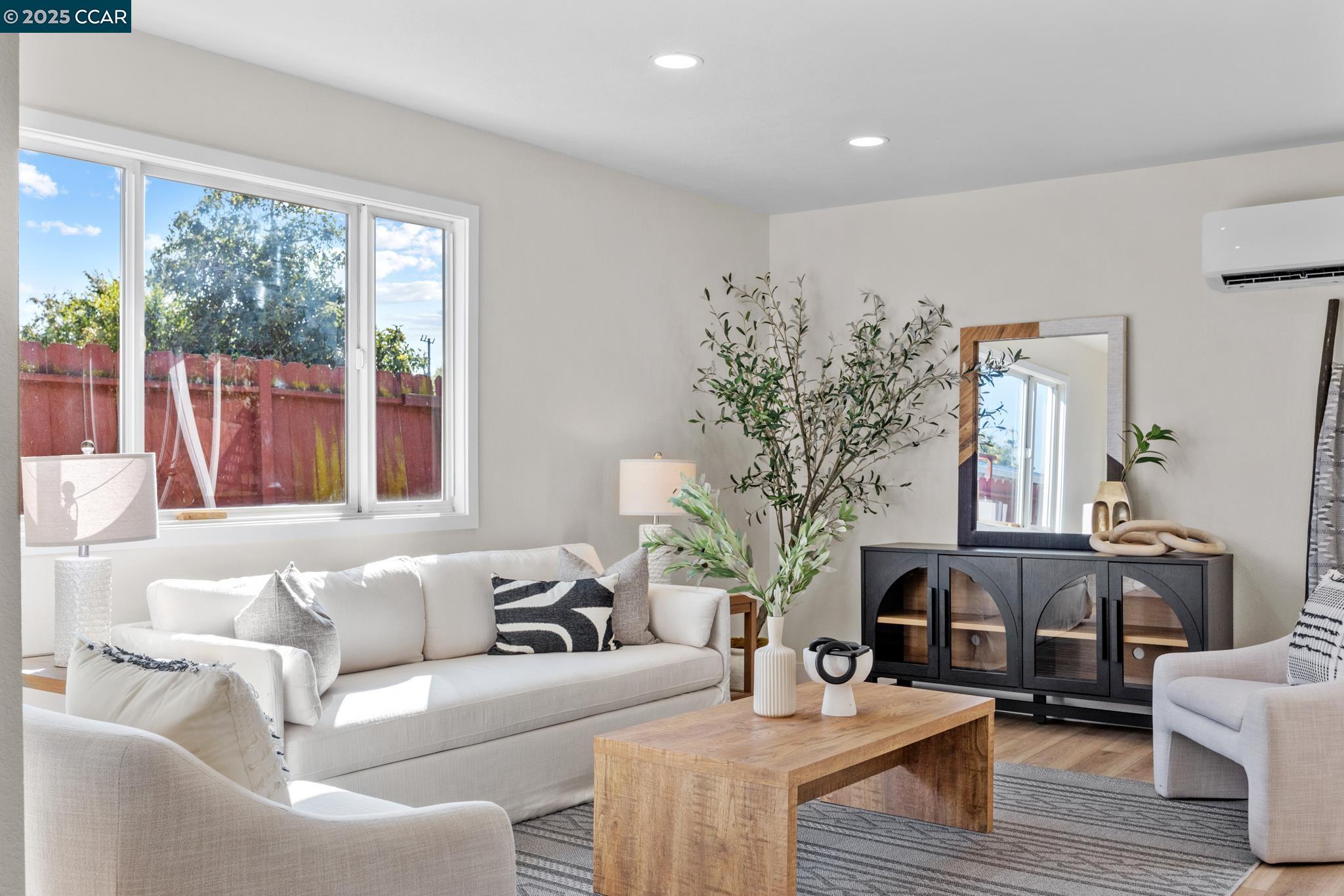 Detail Gallery Image 21 of 50 For 2697 Mayfair, Concord,  CA 94520 - 4 Beds | 2 Baths