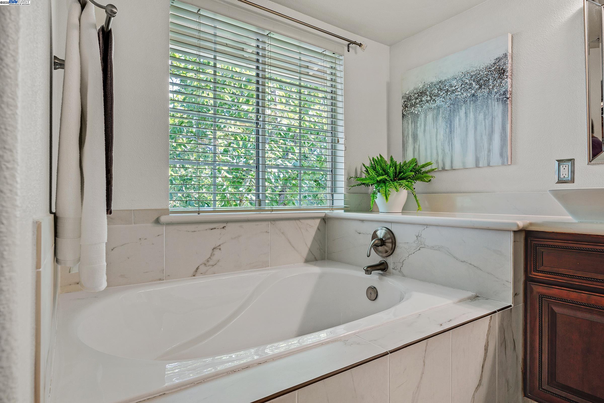 Photo #25: 41112621 Listing: Photo #25