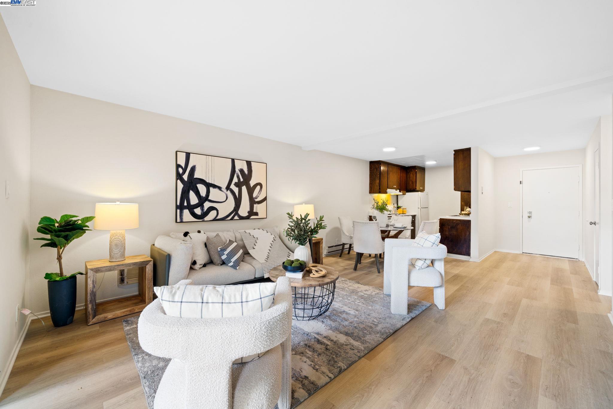 Photo #3: 41112644 Listing: Photo #3