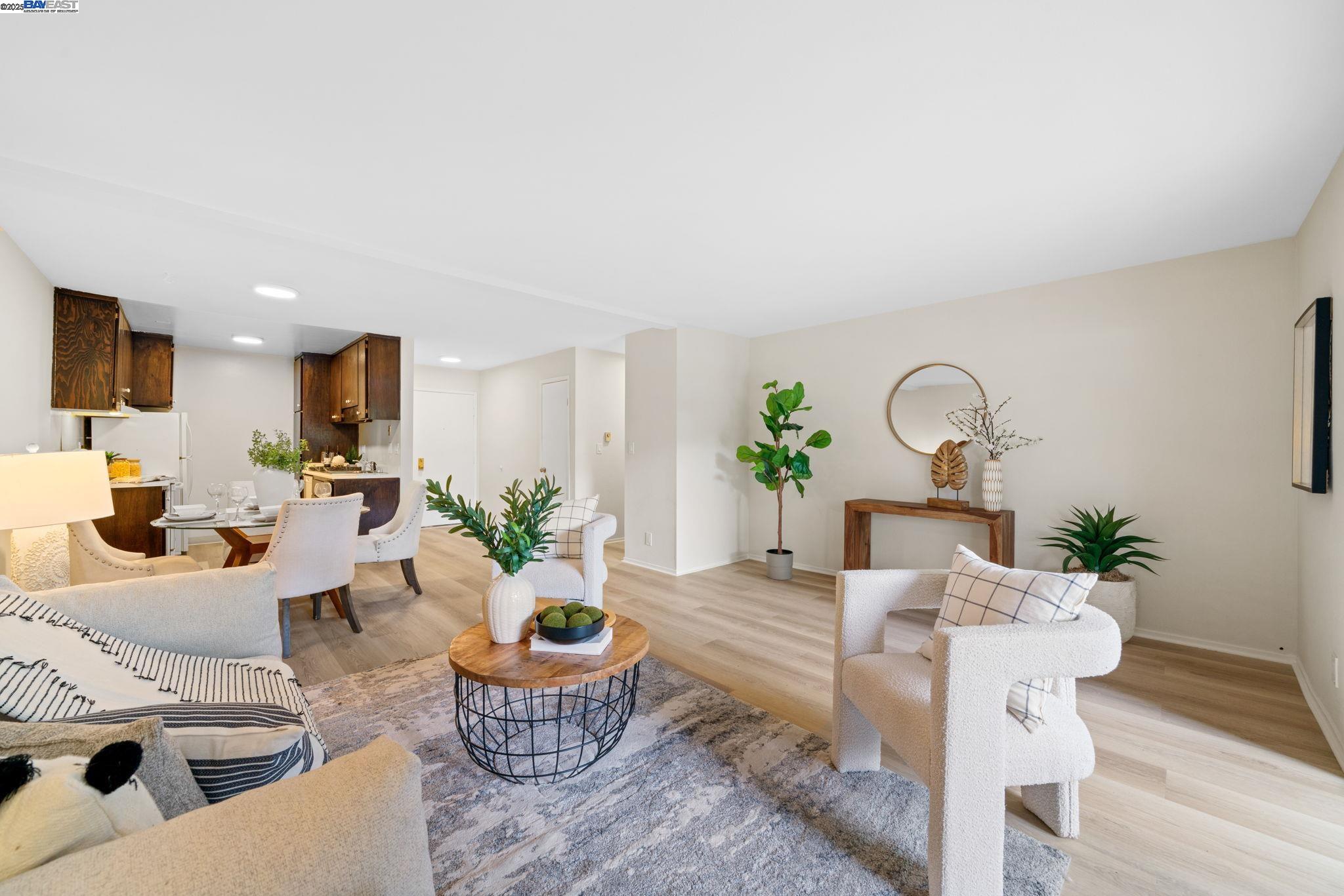 Photo #4: 41112644 Listing: Photo #4