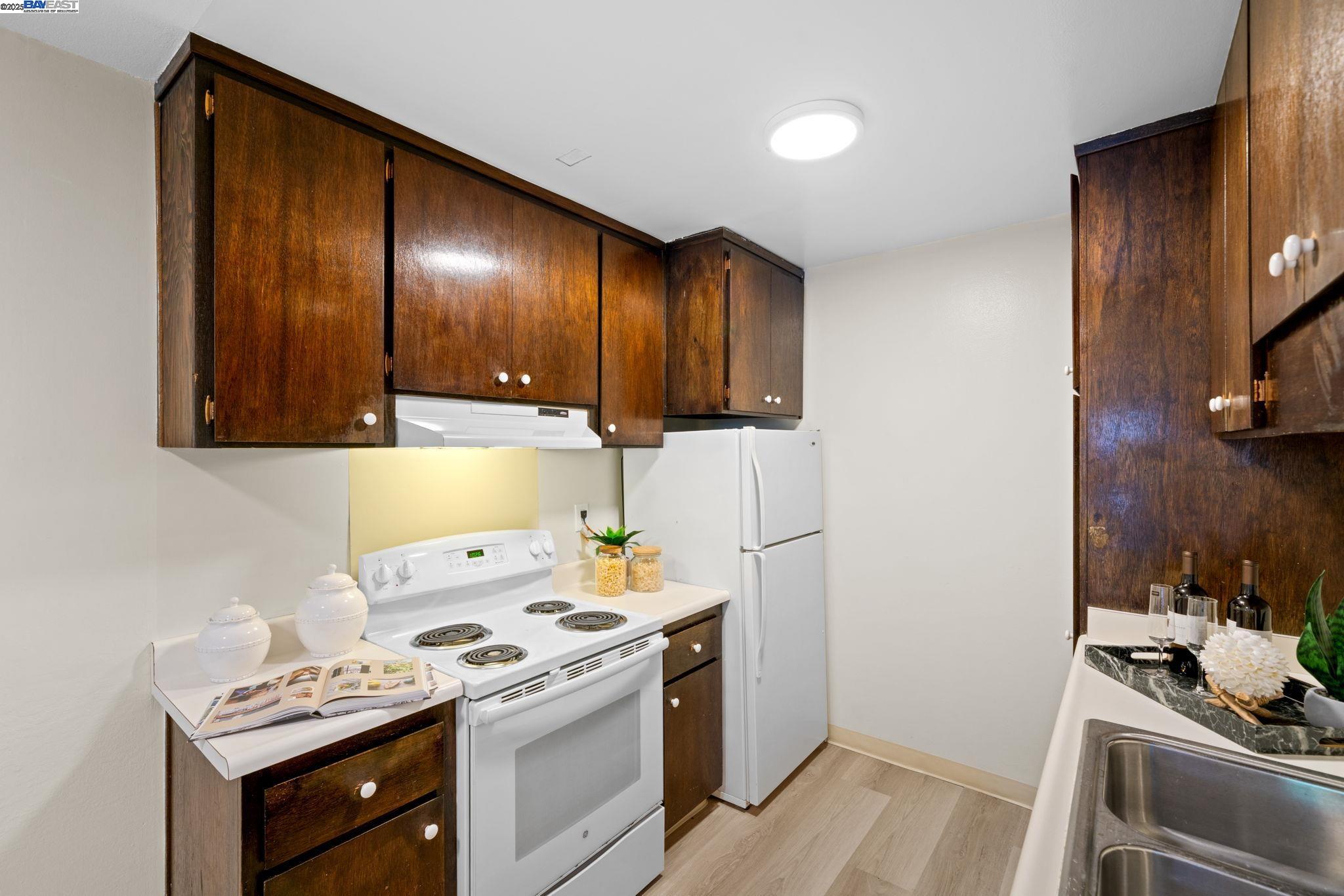 Photo #10: 41112644 Listing: Photo #10