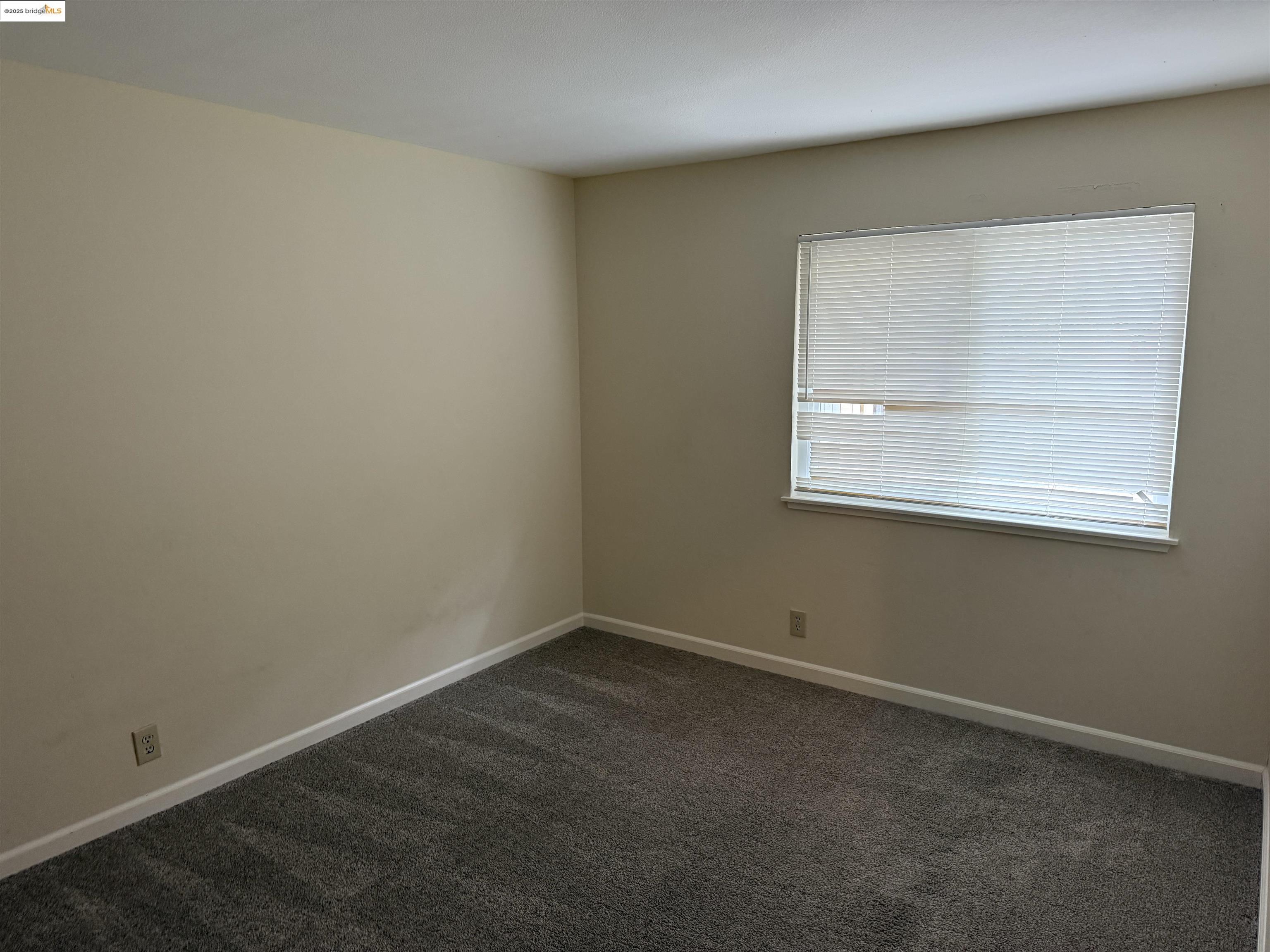 Detail Gallery Image 6 of 9 For 1133 Kottinger Drive #1,  Pleasanton,  CA 94566 - 2 Beds | 1 Baths