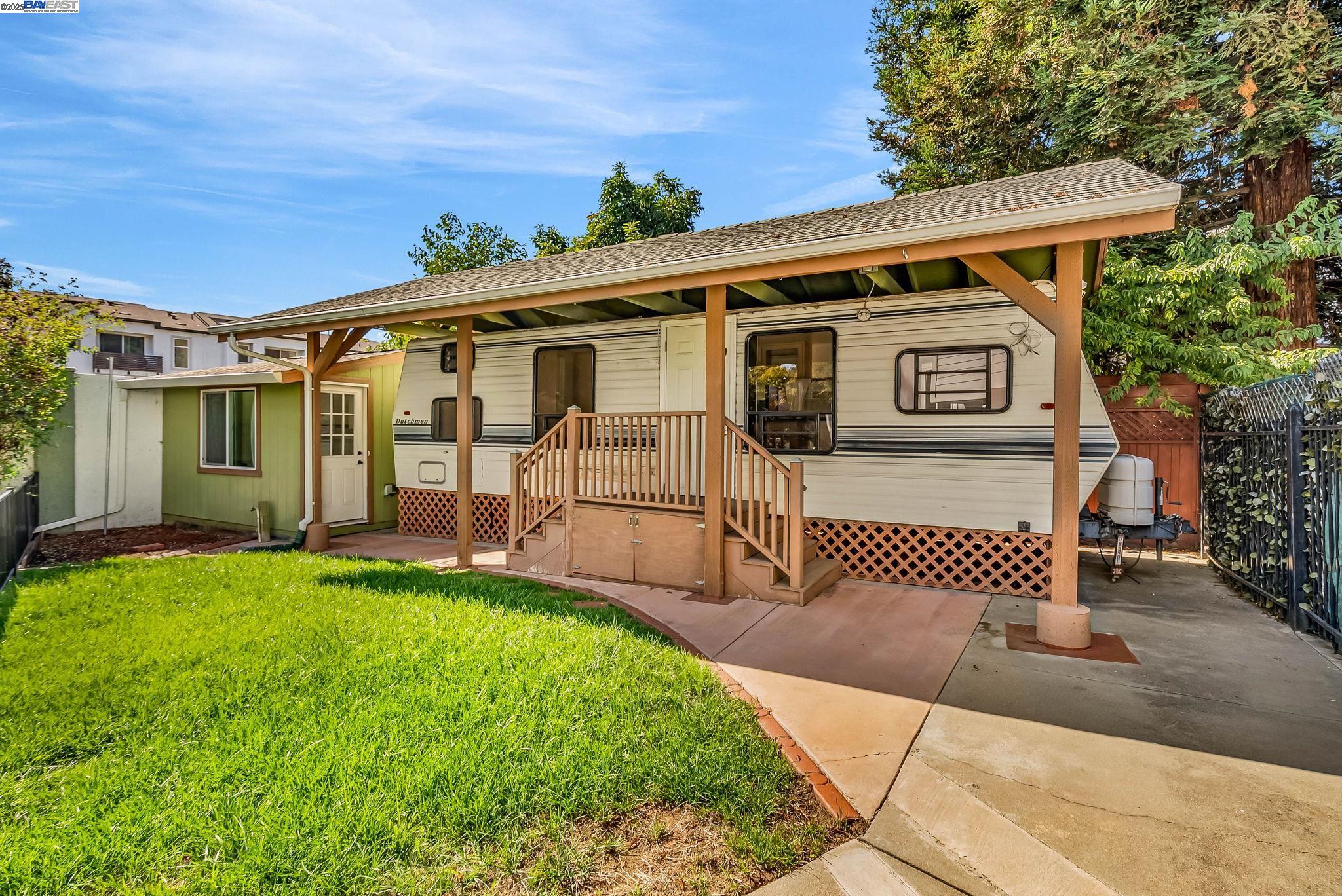 Detail Gallery Image 32 of 60 For 39478 Zacate Ave, Fremont,  CA 94539 - 5 Beds | 2/1 Baths