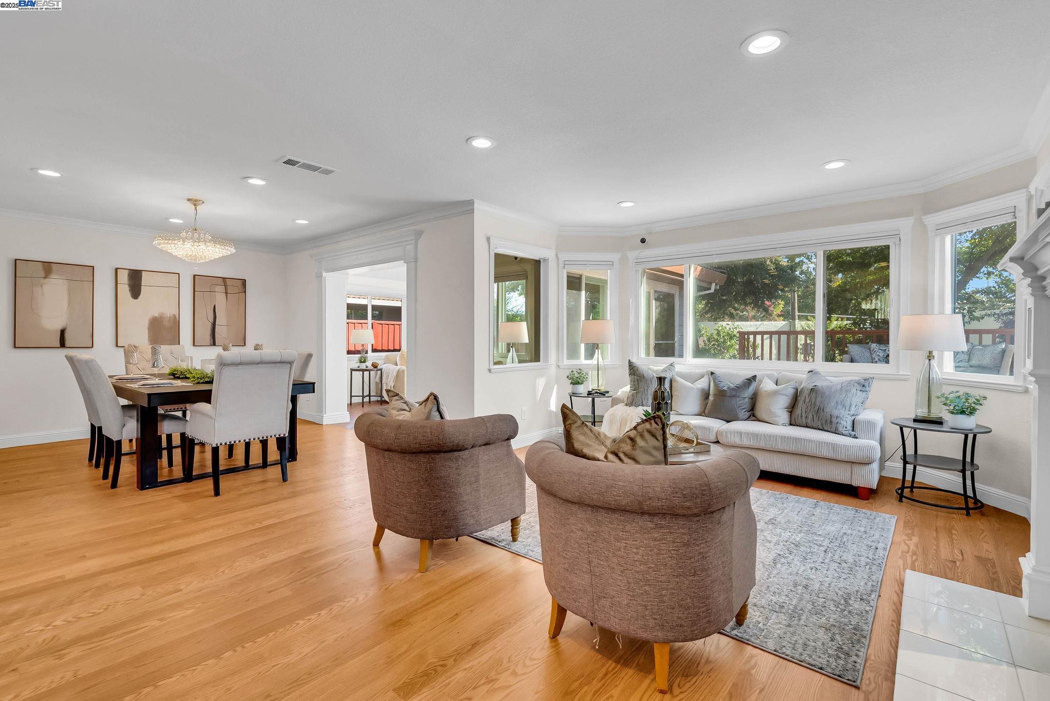 Detail Gallery Image 5 of 60 For 39478 Zacate Ave, Fremont,  CA 94539 - 5 Beds | 2/1 Baths