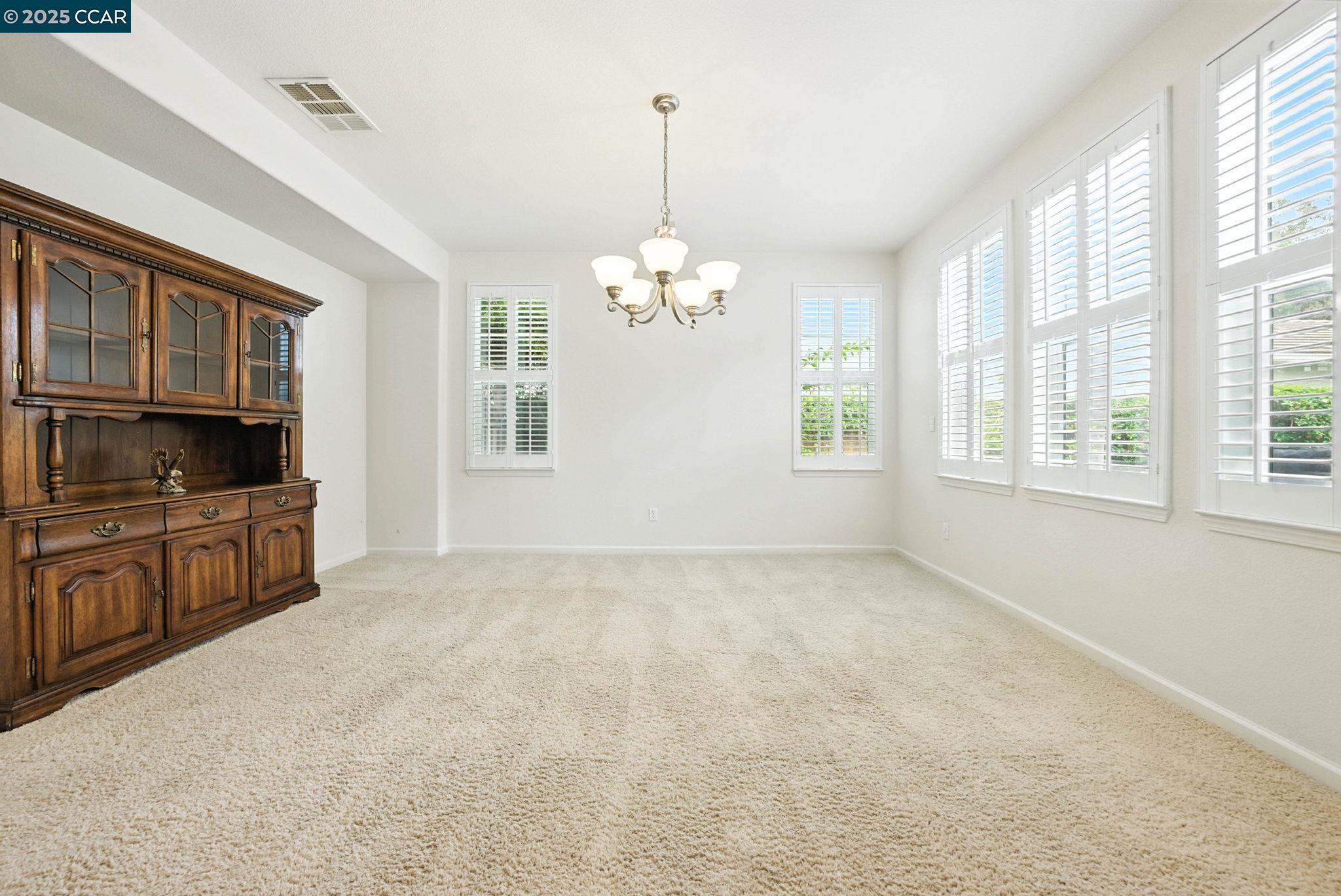 Detail Gallery Image 18 of 57 For 630 Oscar St, Vallejo,  CA 94592 - 5 Beds | 3/1 Baths