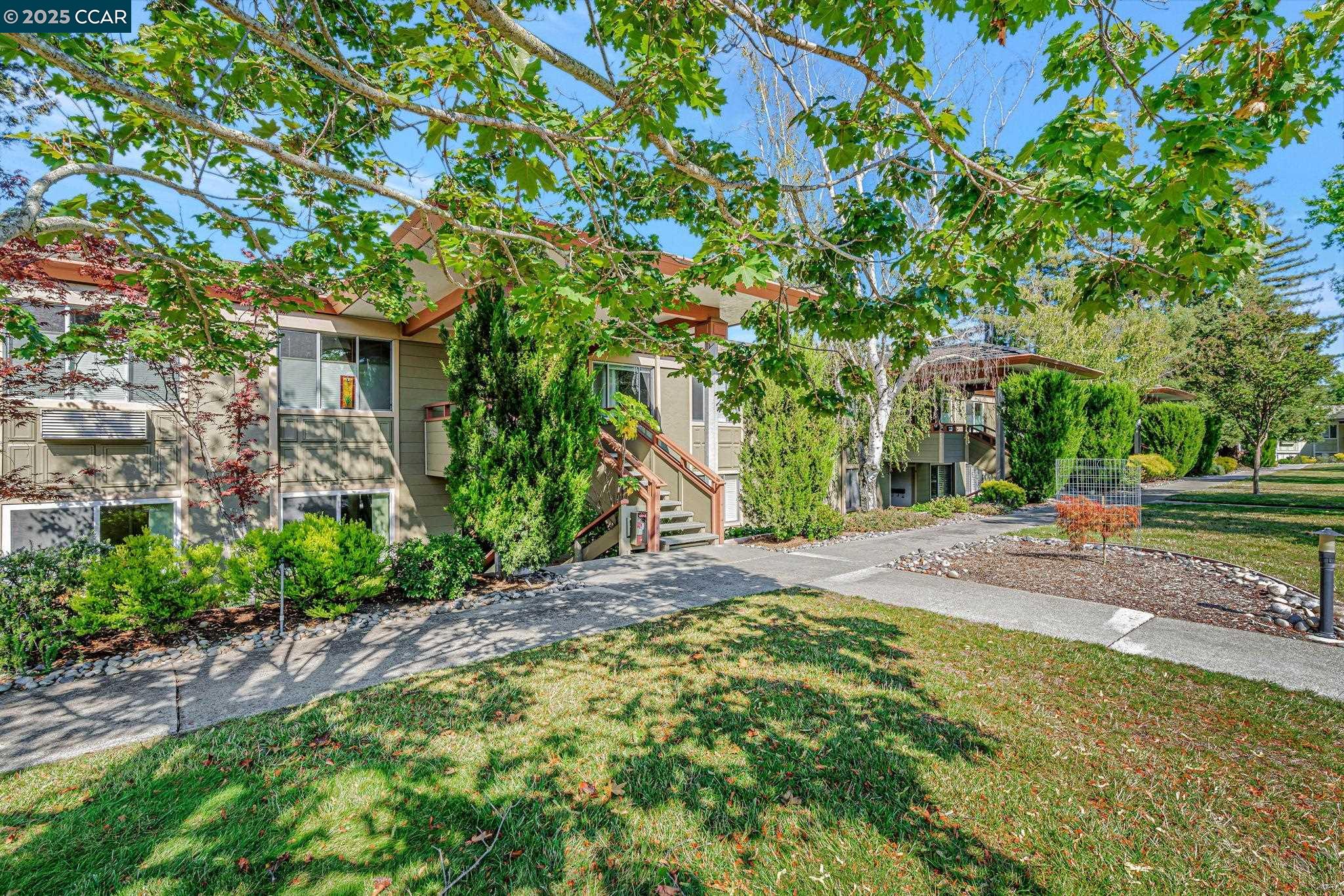 Photo #2: 41112664 Listing 