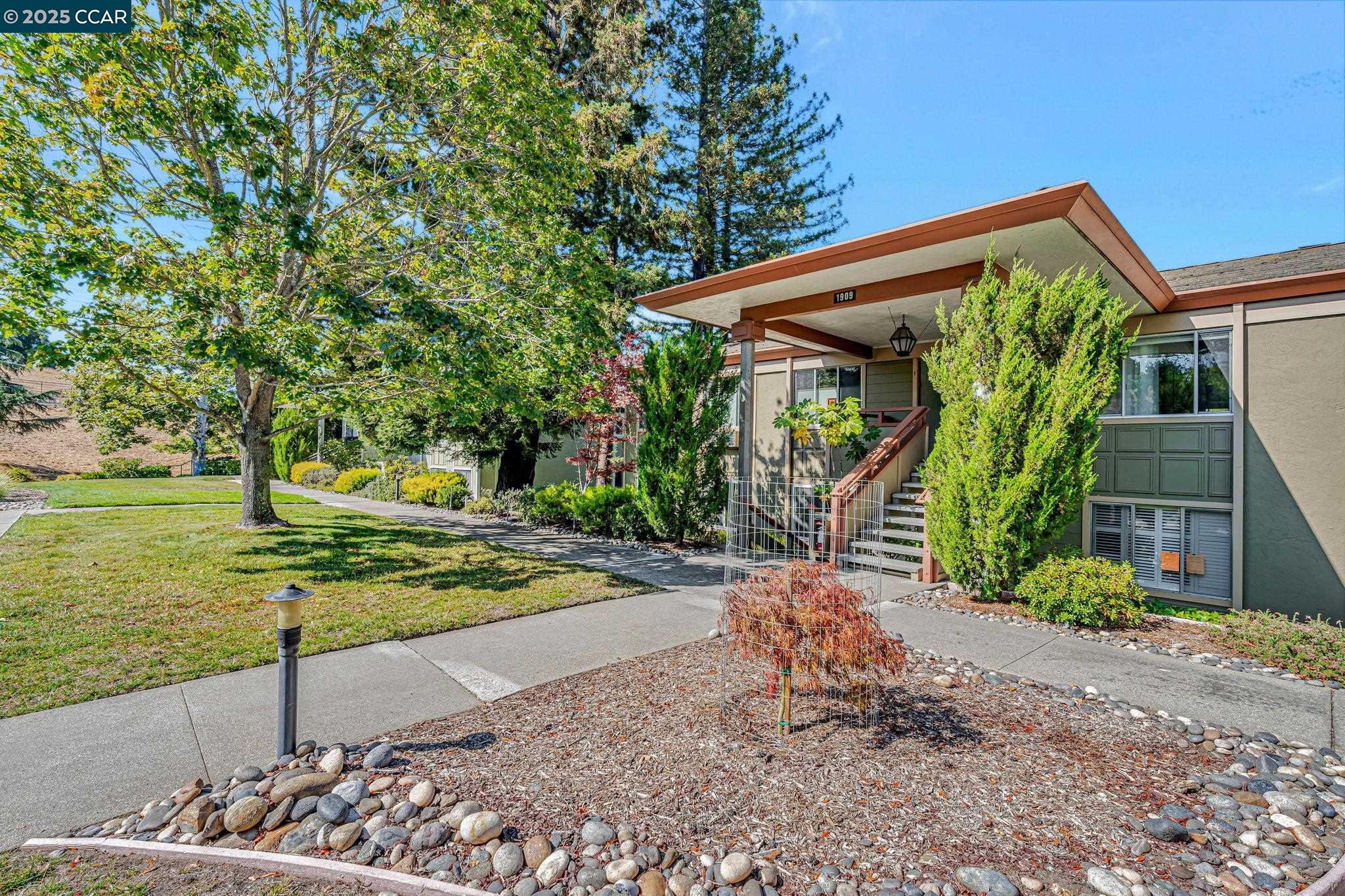 Photo #3: 41112664 Listing 