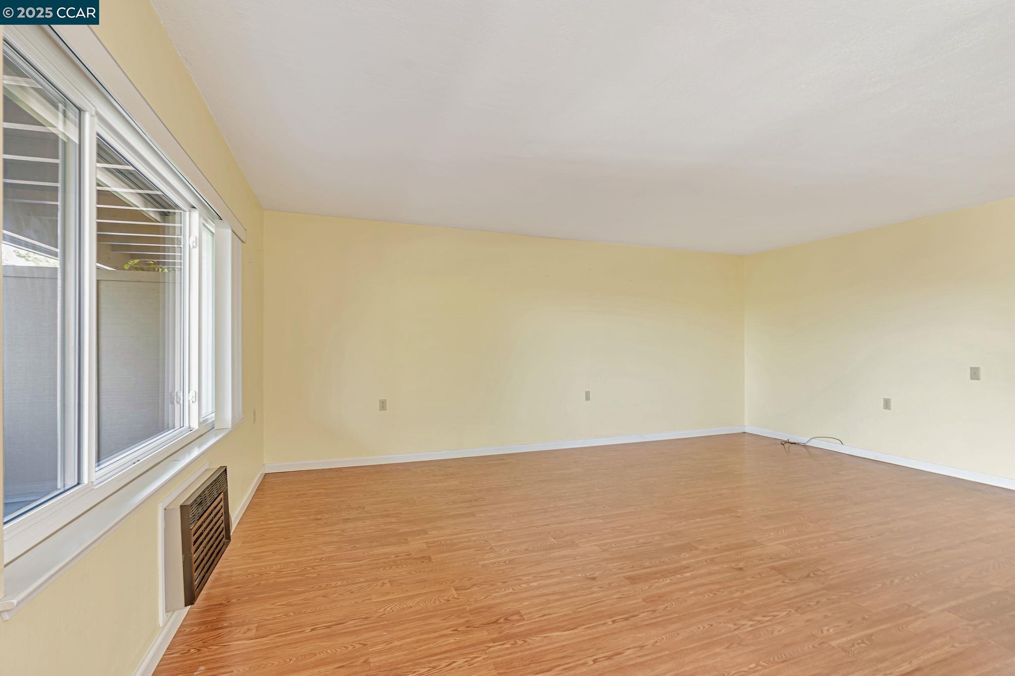 Photo #8: 41112664 Listing: Photo #8