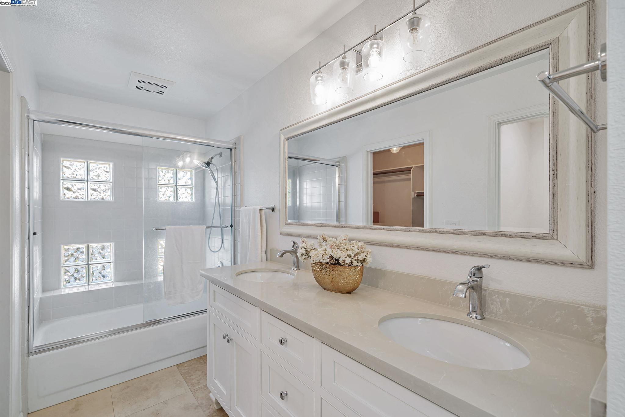 Photo #31: 41112670 Listing: Photo #31