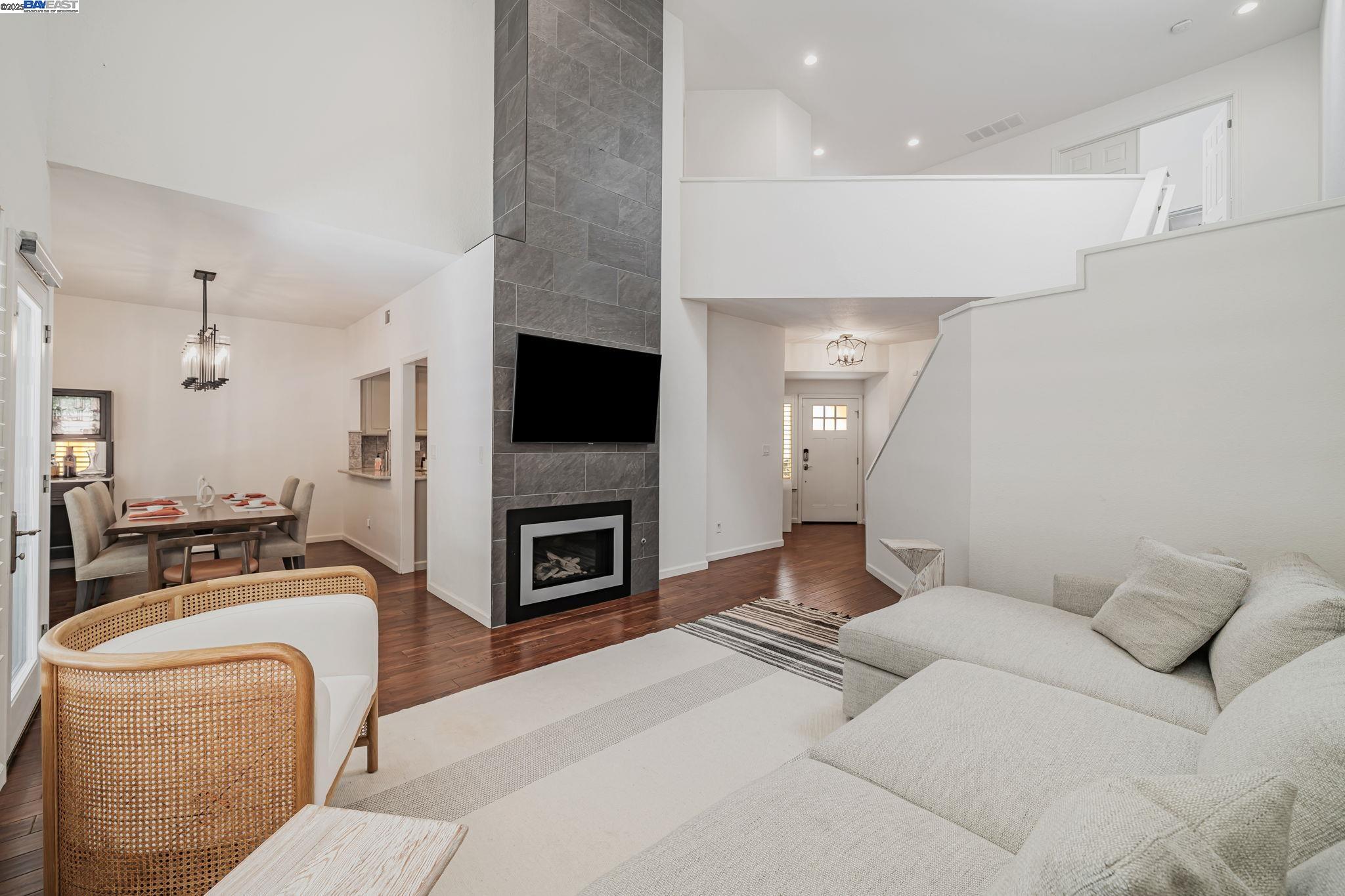 Photo #8: 41112670 Listing: Photo #8
