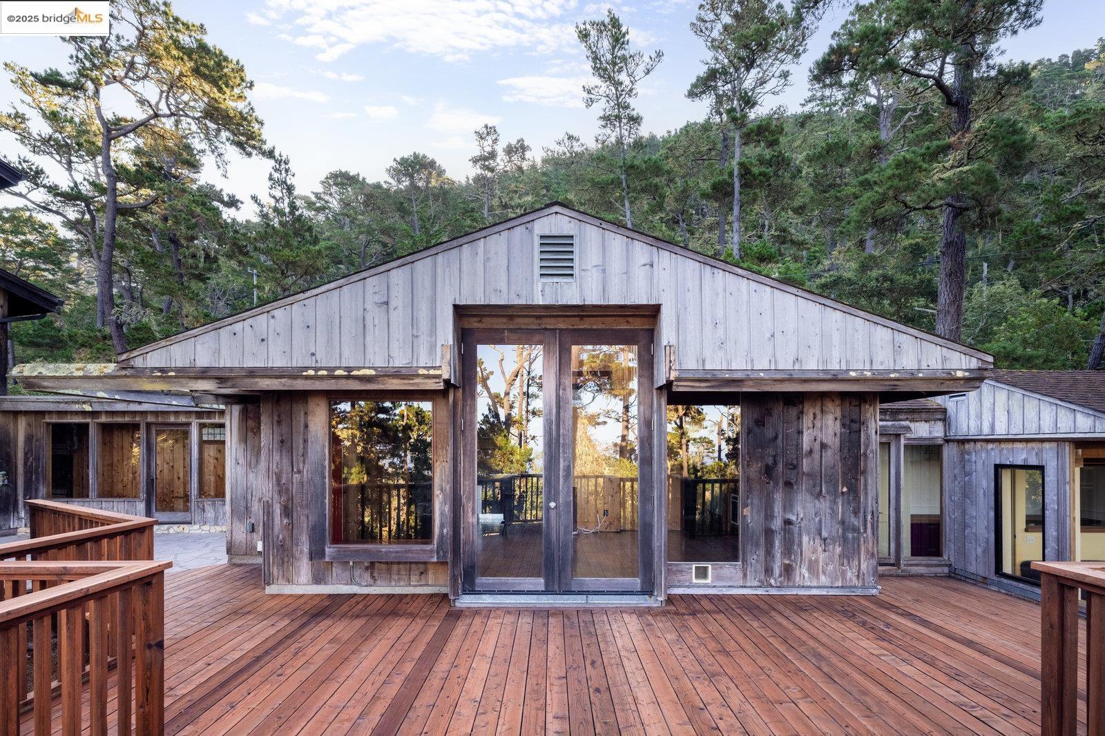 Detail Gallery Image 2 of 60 For 73 Mount Devon Rd, Carmel,  CA 93923 - 5 Beds | 3/1 Baths