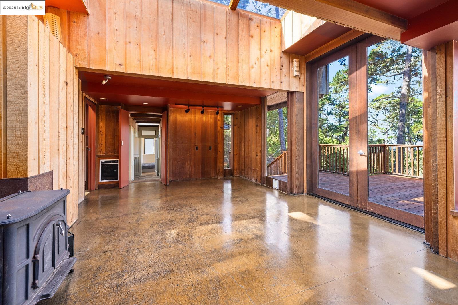 Detail Gallery Image 34 of 60 For 73 Mount Devon Rd, Carmel,  CA 93923 - 5 Beds | 3/1 Baths