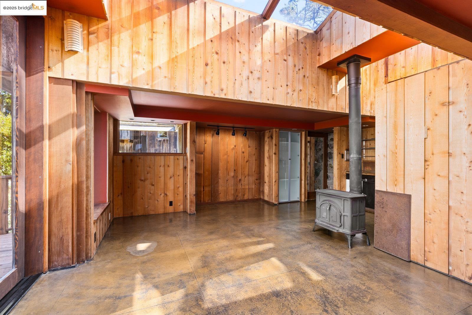 Detail Gallery Image 36 of 60 For 73 Mount Devon Rd, Carmel,  CA 93923 - 5 Beds | 3/1 Baths