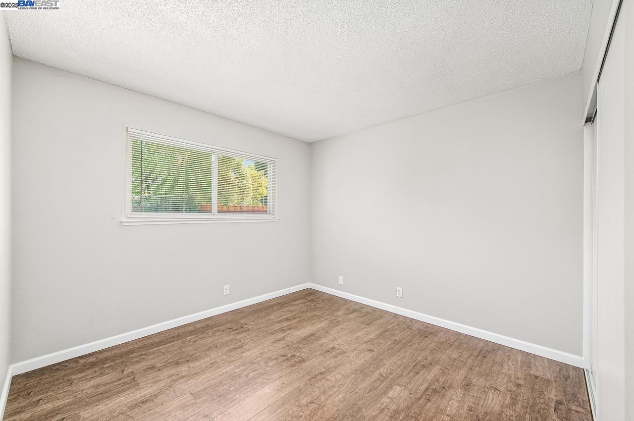 Detail Gallery Image 32 of 48 For 1059 Lakehurst Rd, Livermore,  CA 94551 - 4 Beds | 2 Baths