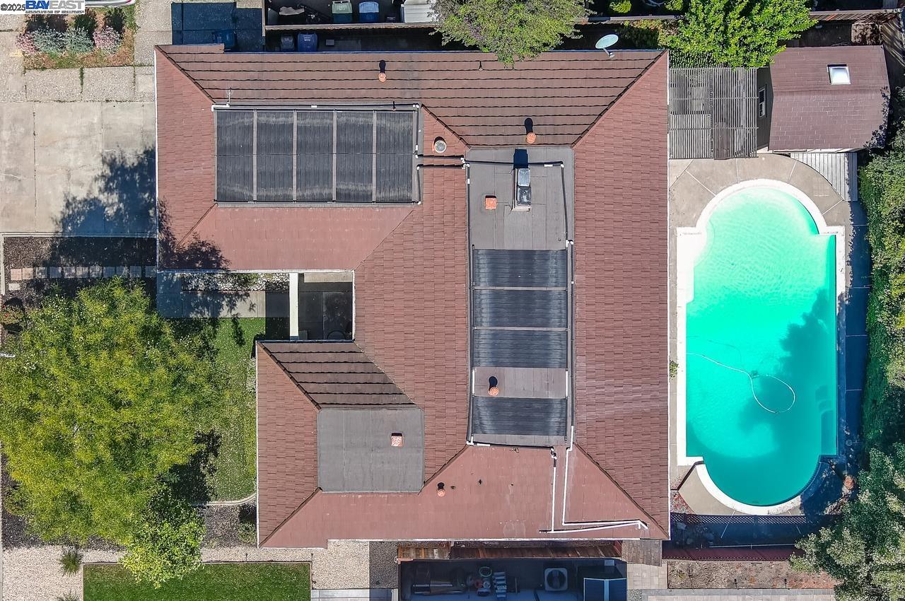 Detail Gallery Image 5 of 48 For 1059 Lakehurst Rd, Livermore,  CA 94551 - 4 Beds | 2 Baths