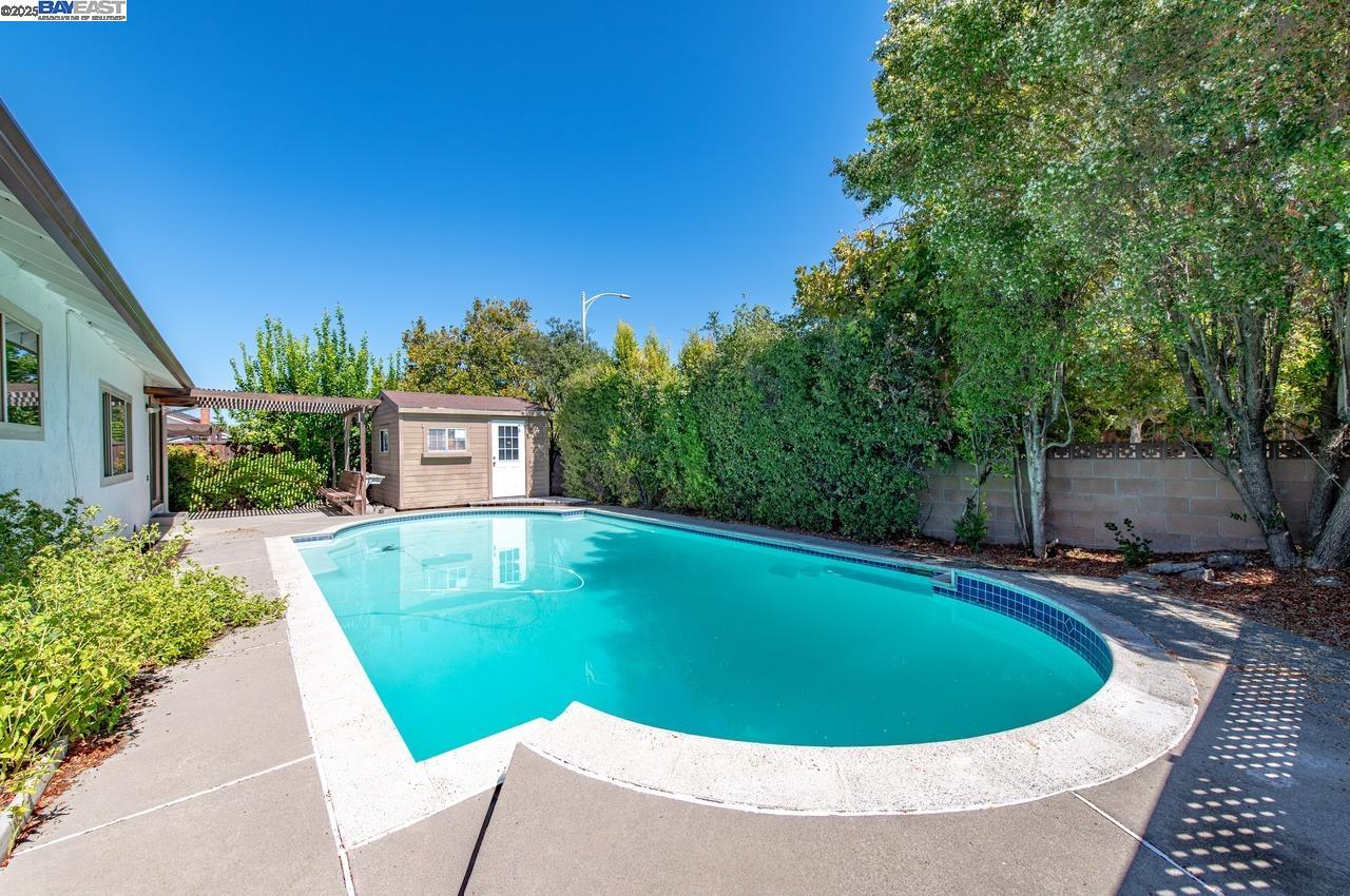 Detail Gallery Image 45 of 48 For 1059 Lakehurst Rd, Livermore,  CA 94551 - 4 Beds | 2 Baths