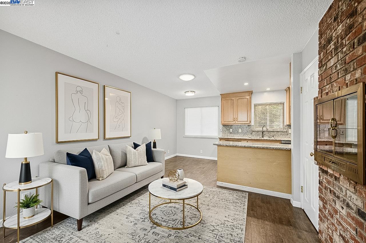 Detail Gallery Image 9 of 48 For 1059 Lakehurst Rd, Livermore,  CA 94551 - 4 Beds | 2 Baths