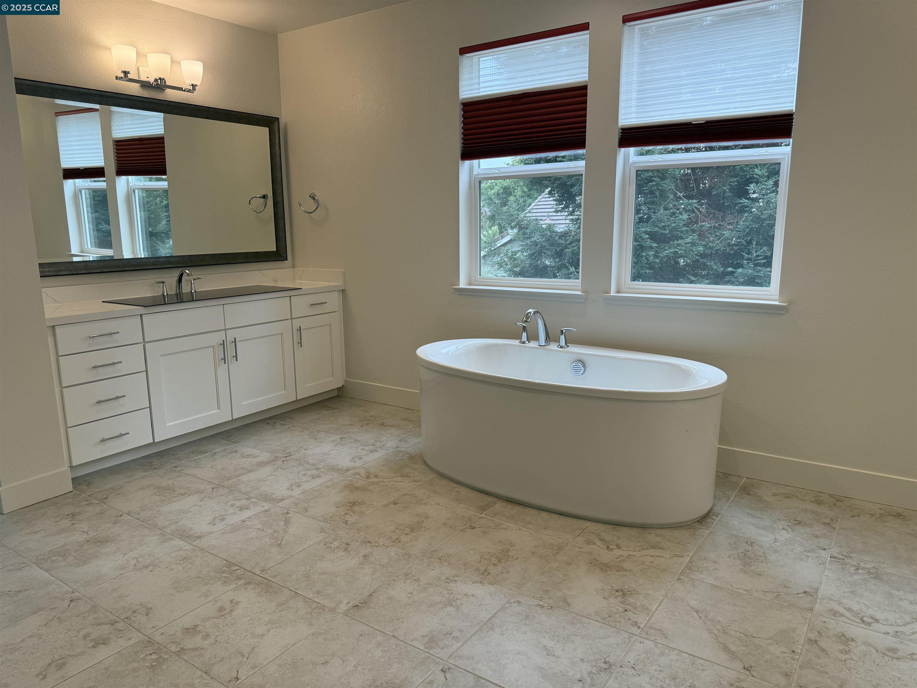 Detail Gallery Image 16 of 32 For 110 Julia Loop, Danville,  CA 94506 - 5 Beds | 4/1 Baths