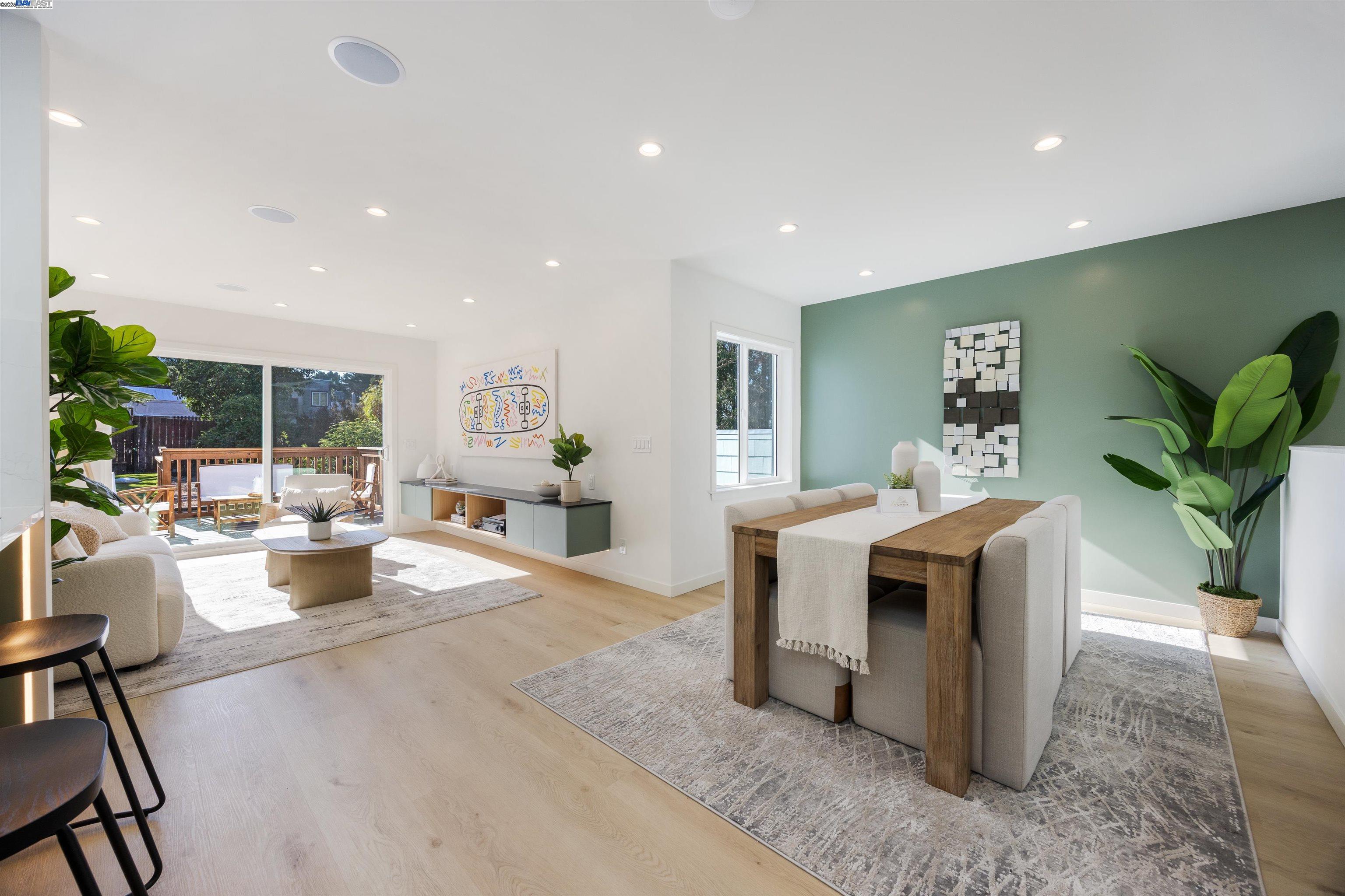 Front Image Thumbnail for BE41112701