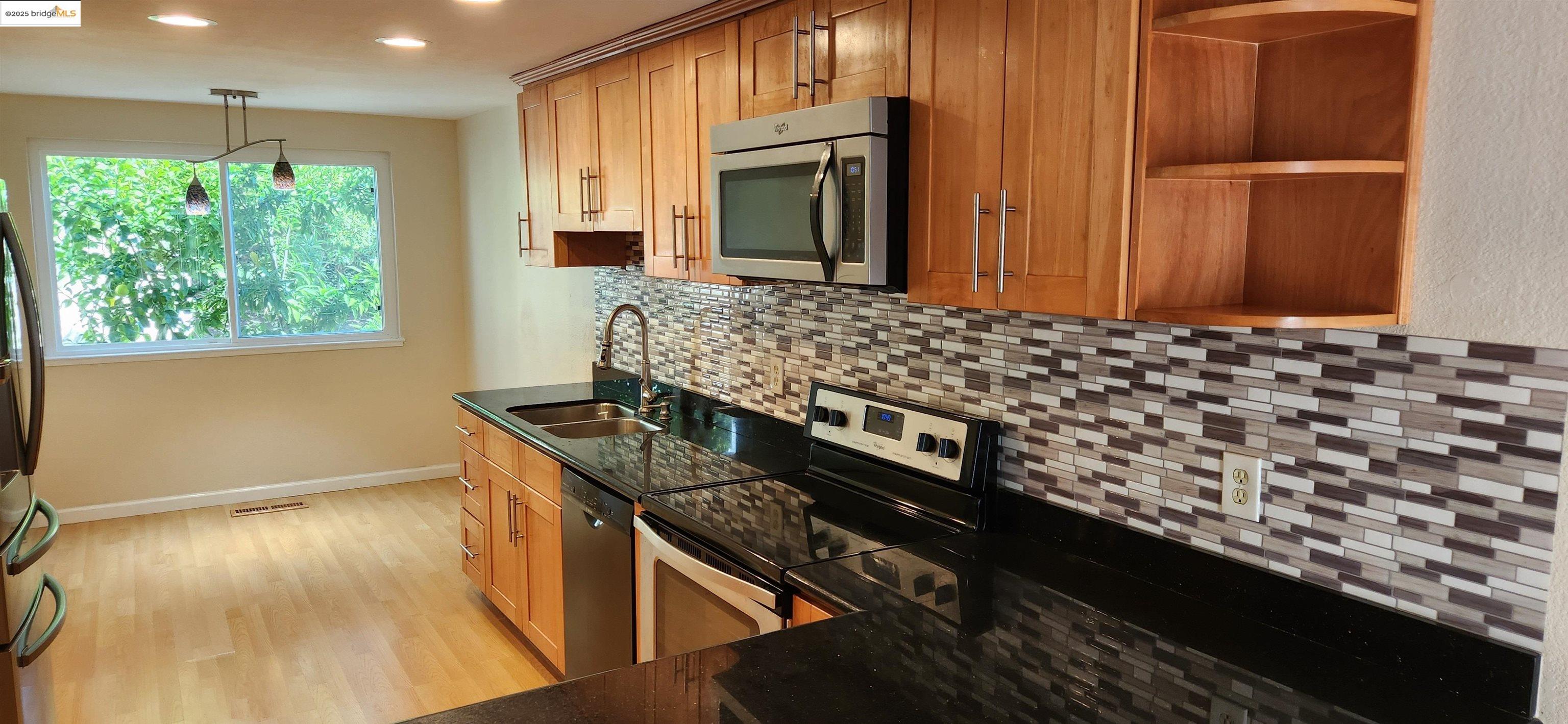 Photo #11: 41112710 Listing: Photo #11