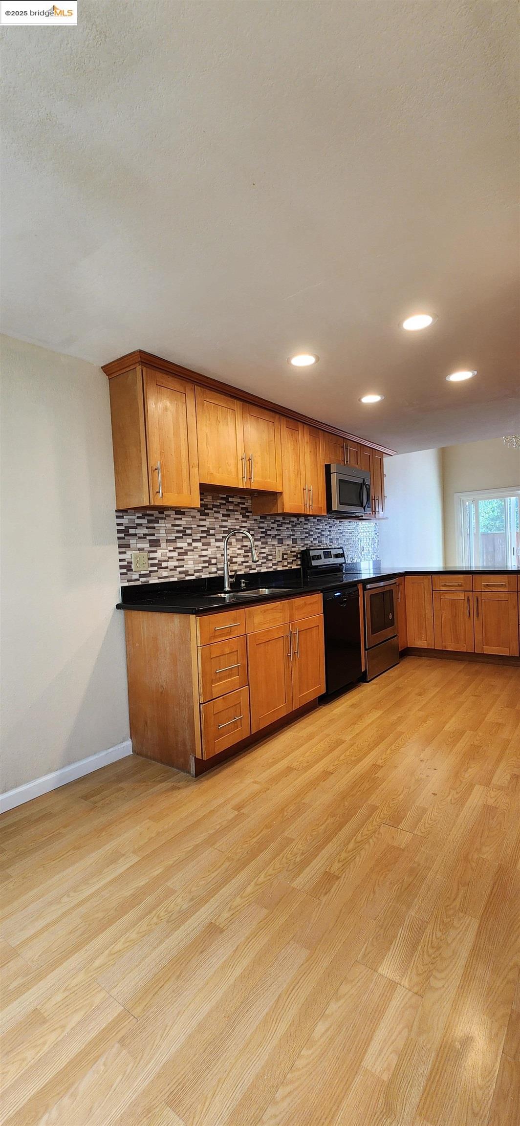 Photo #14: 41112710 Listing: Photo #14