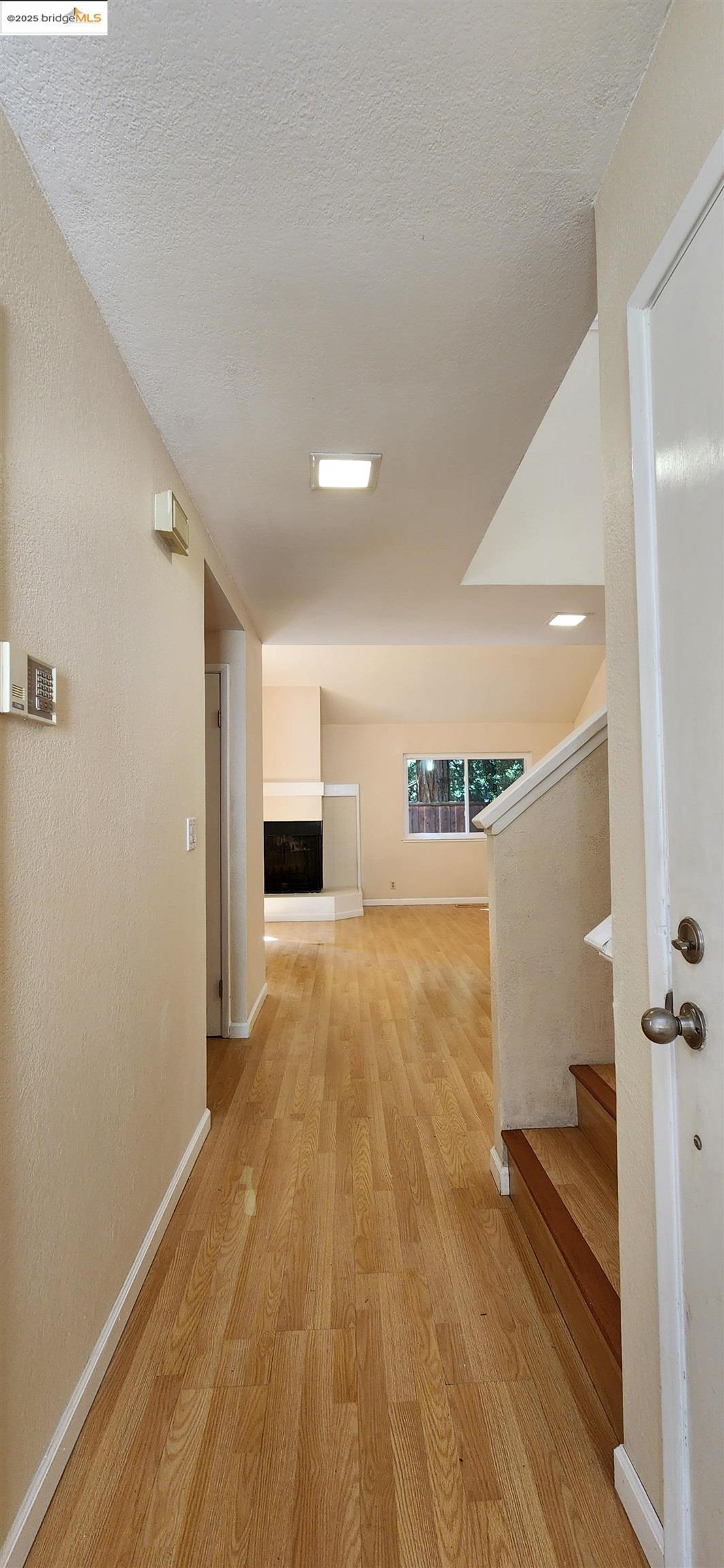 Photo #5: 41112710 Listing 