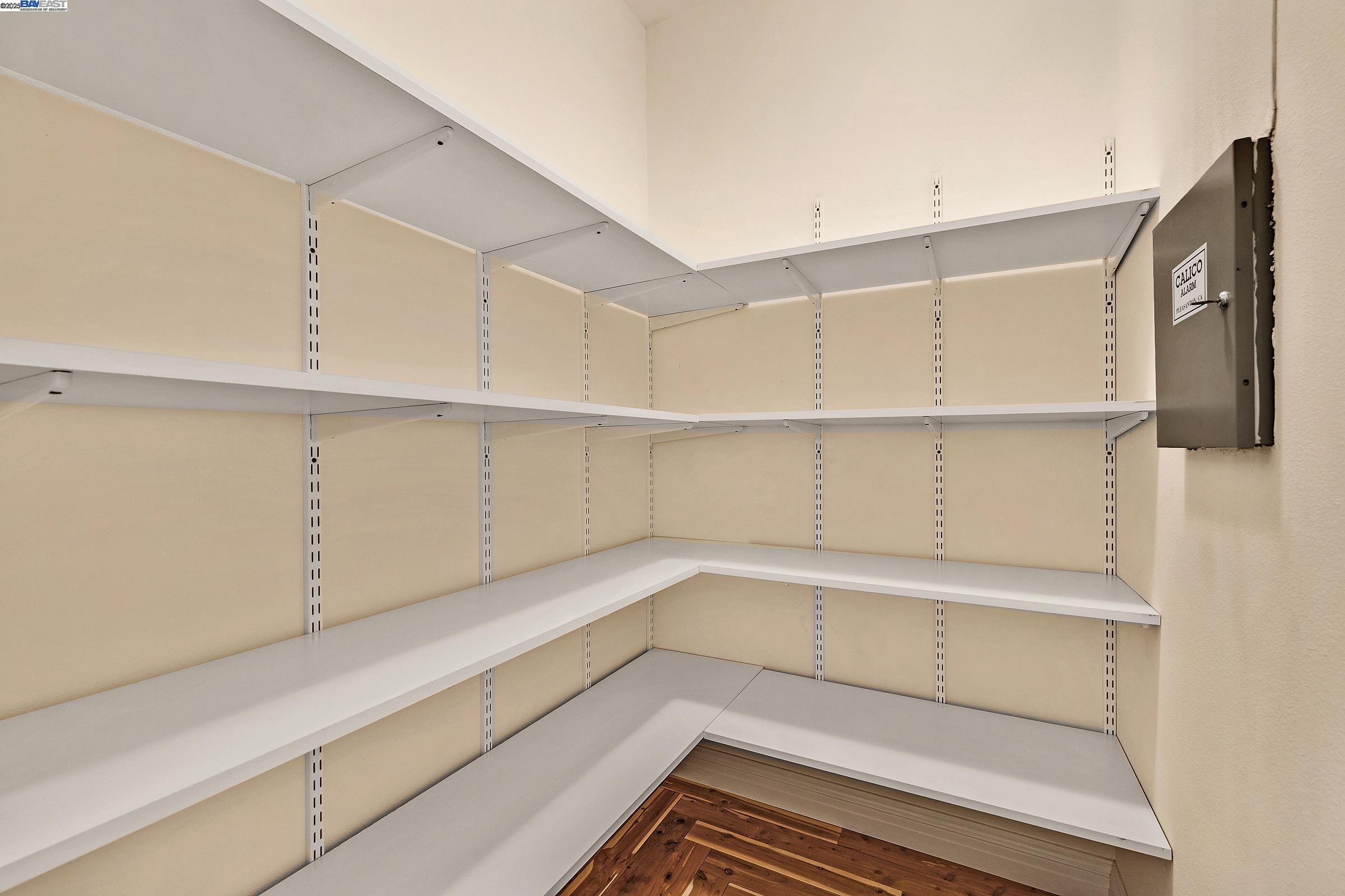 Detail Gallery Image 31 of 60 For 8281 Sassafras Ct, Pleasanton,  CA 94566 - 4 Beds | 3/1 Baths