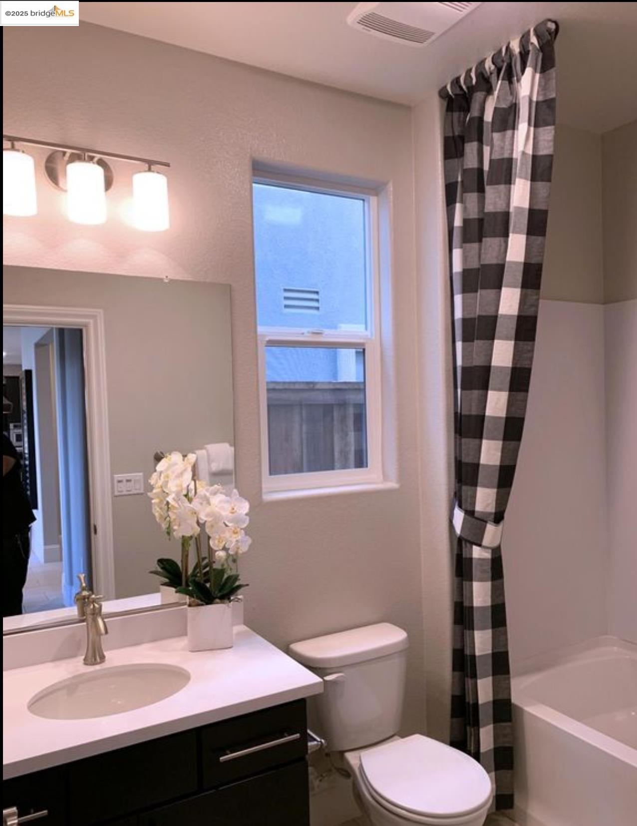 Detail Gallery Image 9 of 20 For 807 Bamboo Drive, Brentwood,  CA 94513-9999 - 5 Beds | 4 Baths