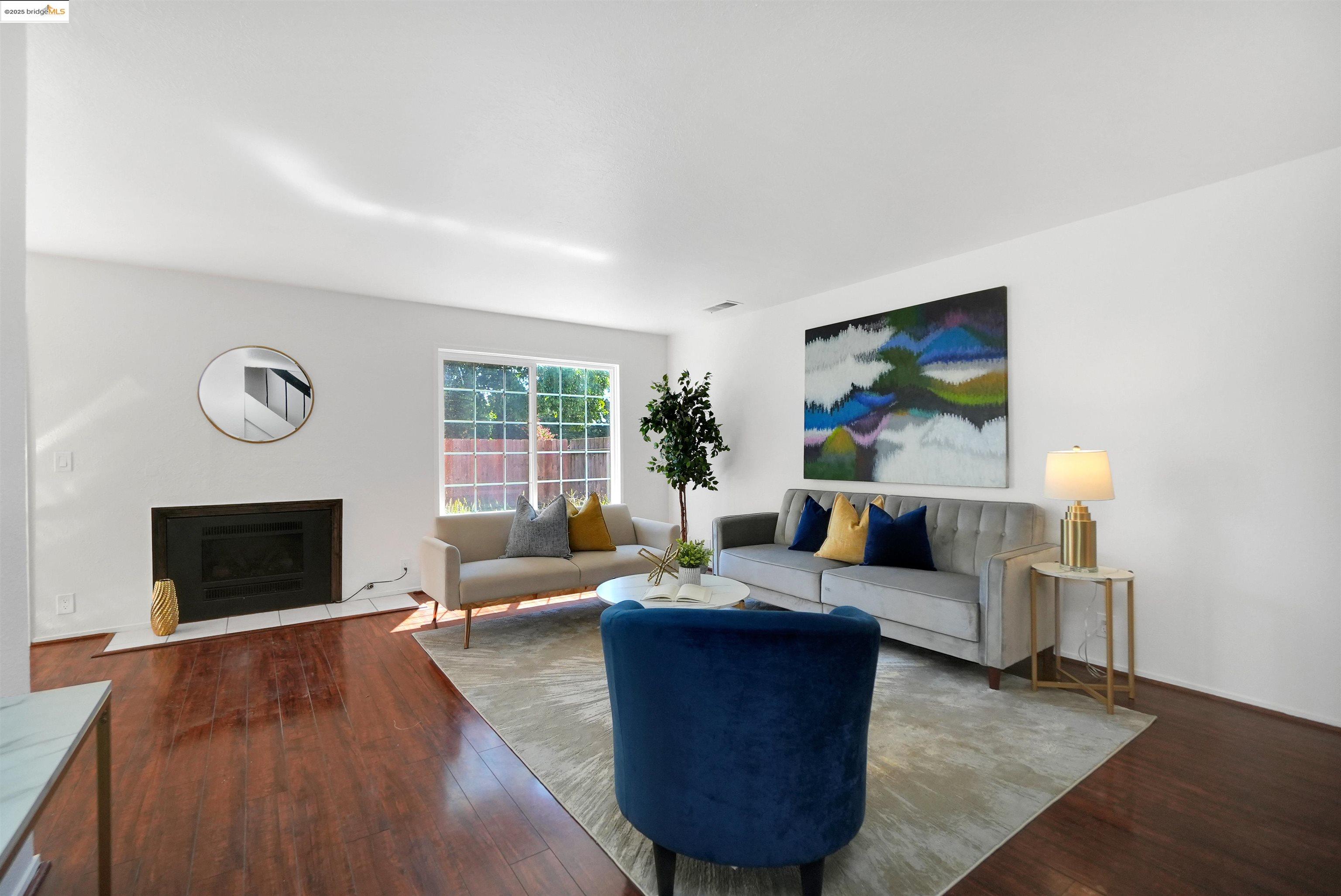 Photo #4: 41112726 Listing 