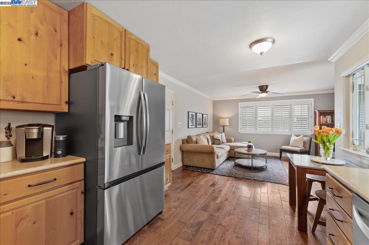 Detail Gallery Image 14 of 48 For 2474 Tanager Dr, Pleasanton,  CA 94566 - 4 Beds | 2 Baths