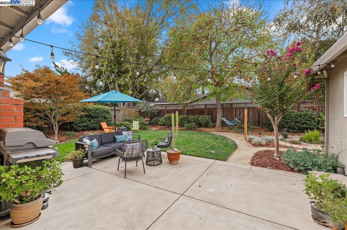 Detail Gallery Image 27 of 48 For 2474 Tanager Dr, Pleasanton,  CA 94566 - 4 Beds | 2 Baths