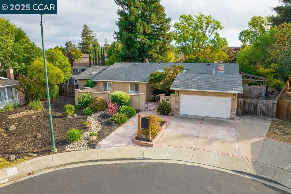 Front Image Thumbnail for CC41112740