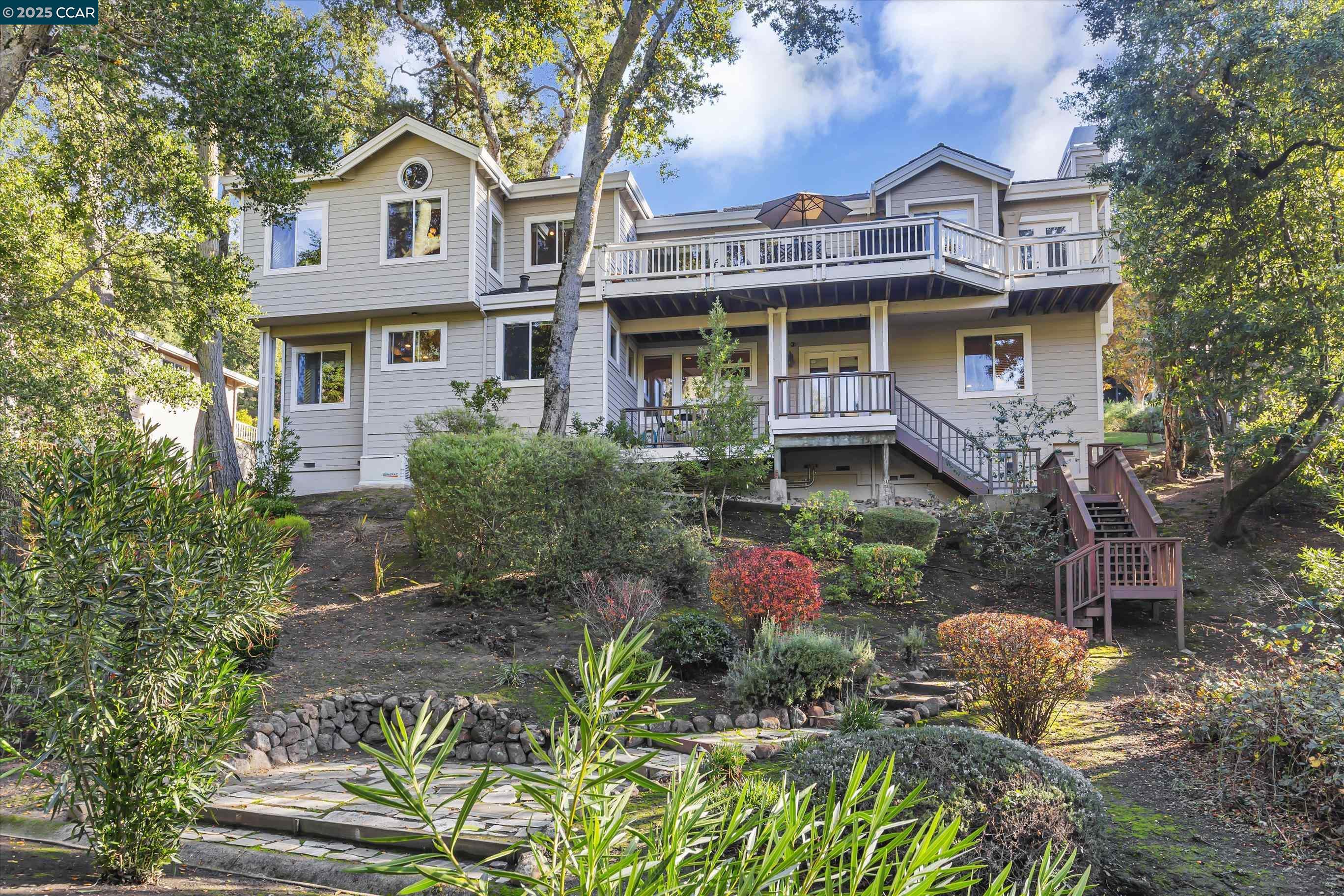 Detail Gallery Image 45 of 50 For 31 Merrill Cir S, Moraga,  CA 94556 - 4 Beds | 3/1 Baths