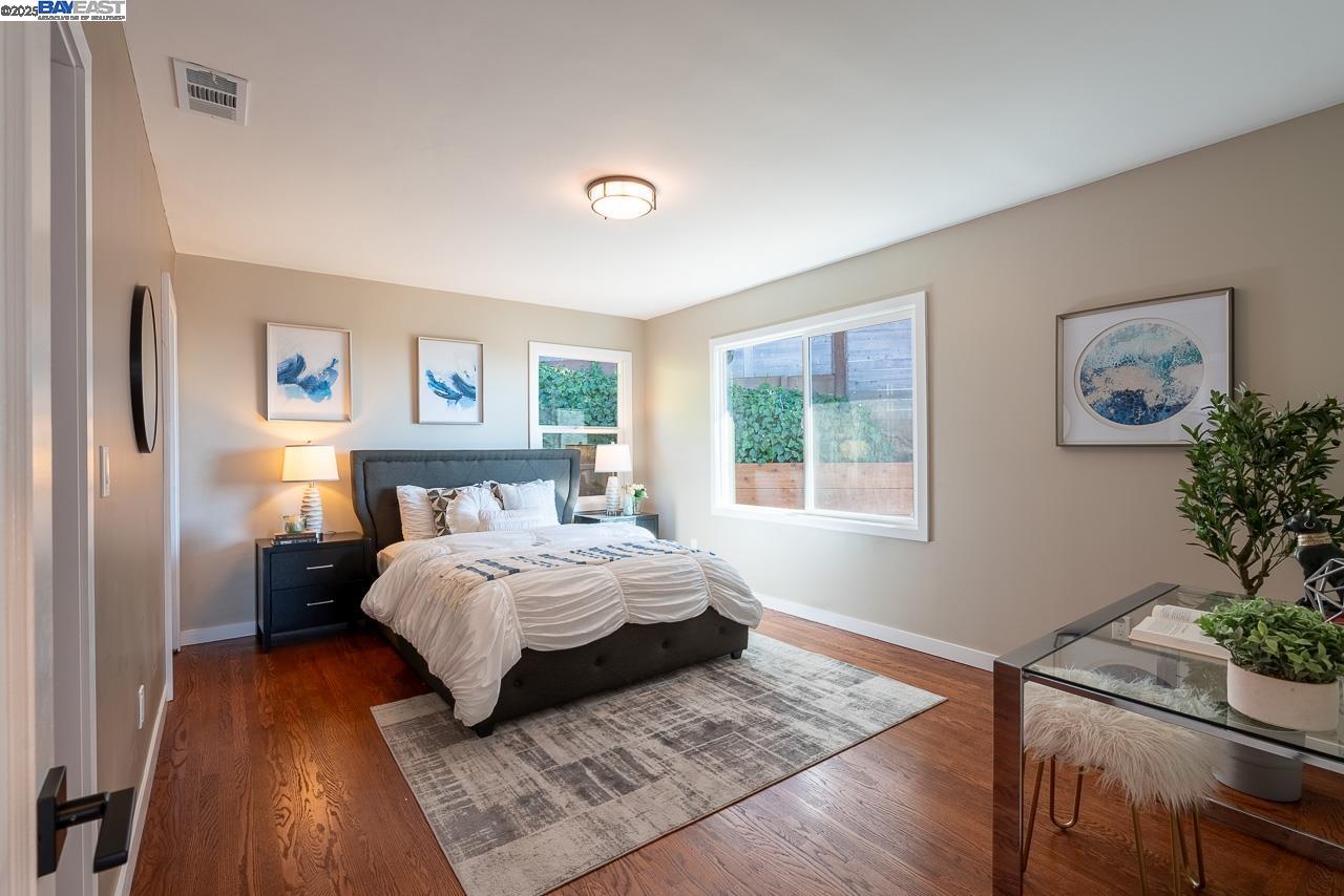 Detail Gallery Image 20 of 35 For 2818 Steinmetz Way, Oakland,  CA 94602 - 3 Beds | 2 Baths