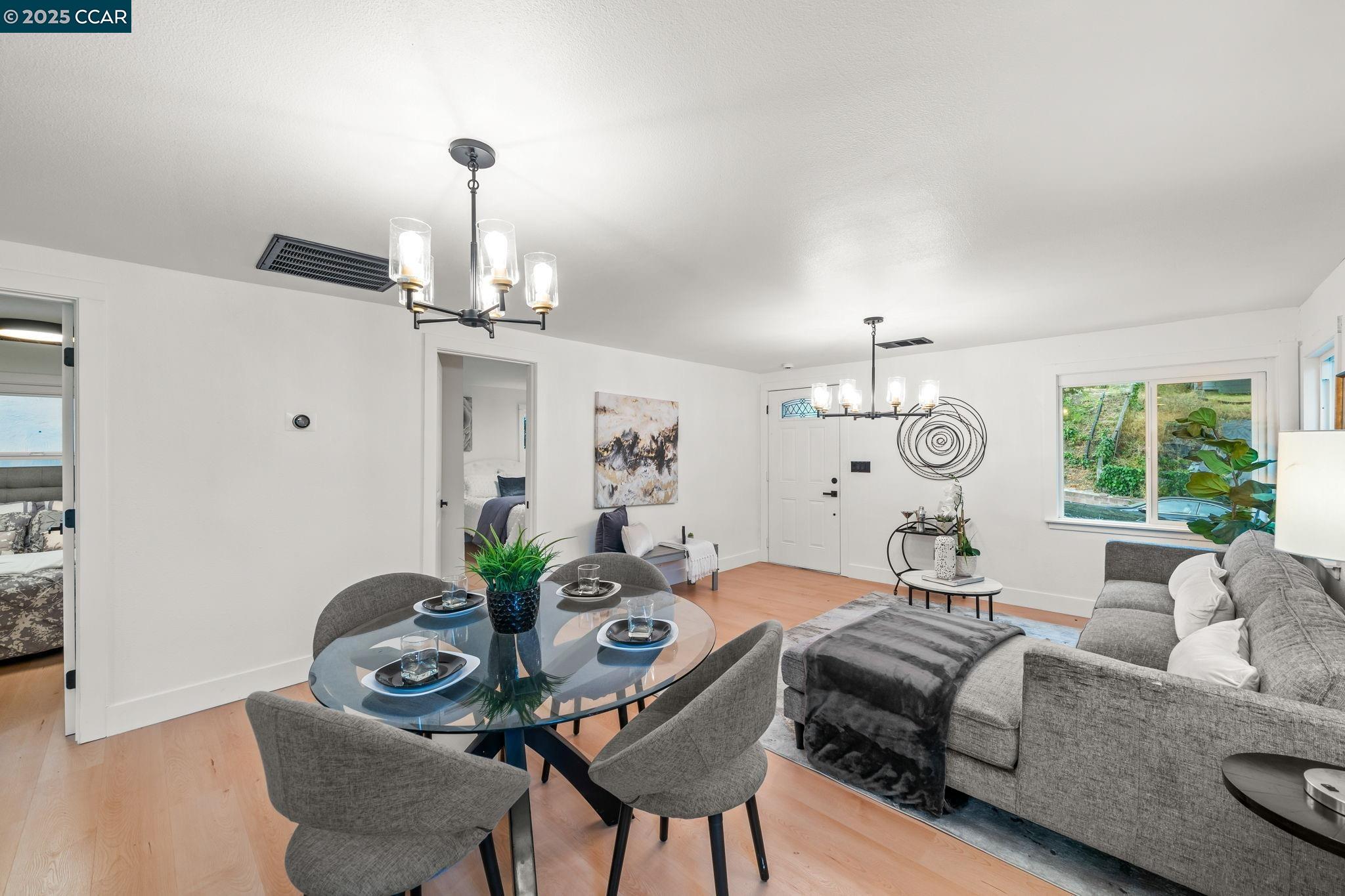 Detail Gallery Image 5 of 31 For 5720 El Dorado Ave, El Cerrito,  CA 94530 - 3 Beds | 2/1 Baths