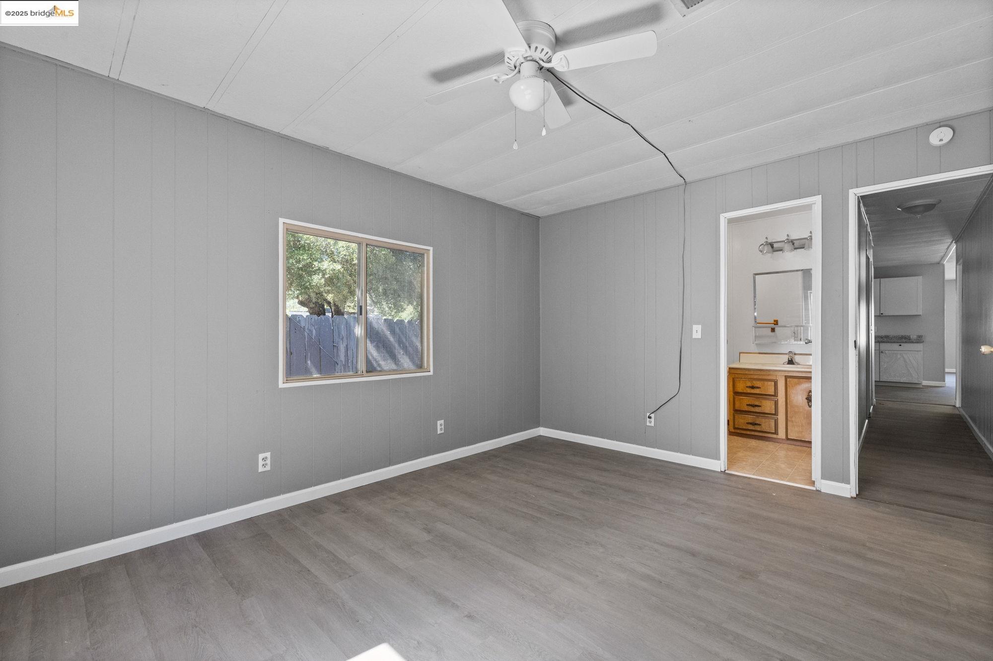 Detail Gallery Image 14 of 17 For 11185 Black Rd, Big Oak Flat,  CA 95305 - 3 Beds | 2 Baths