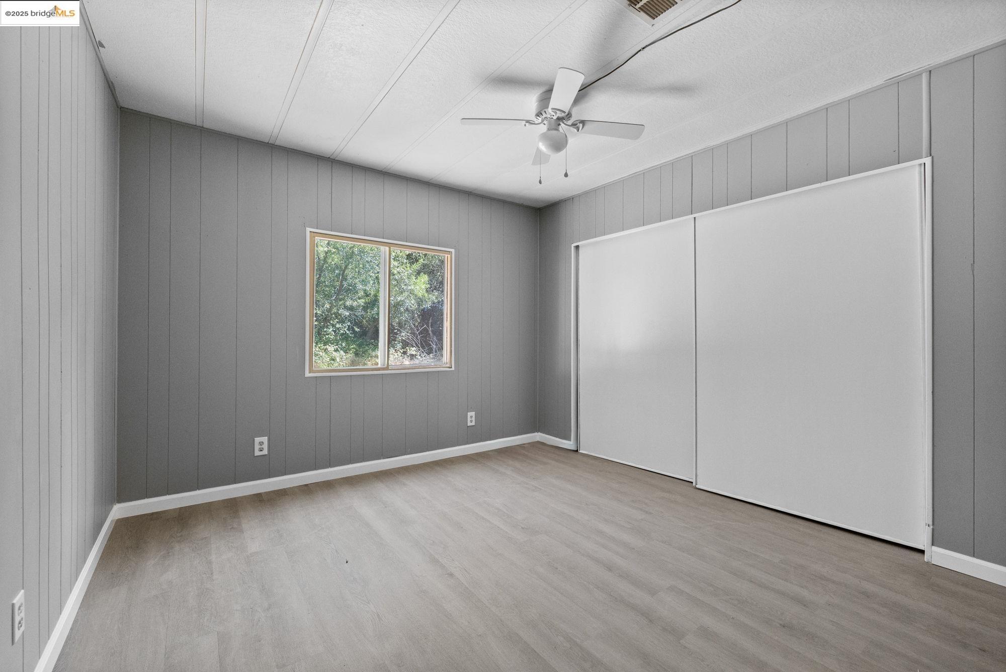 Detail Gallery Image 10 of 17 For 11185 Black Rd, Big Oak Flat,  CA 95305 - 3 Beds | 2 Baths