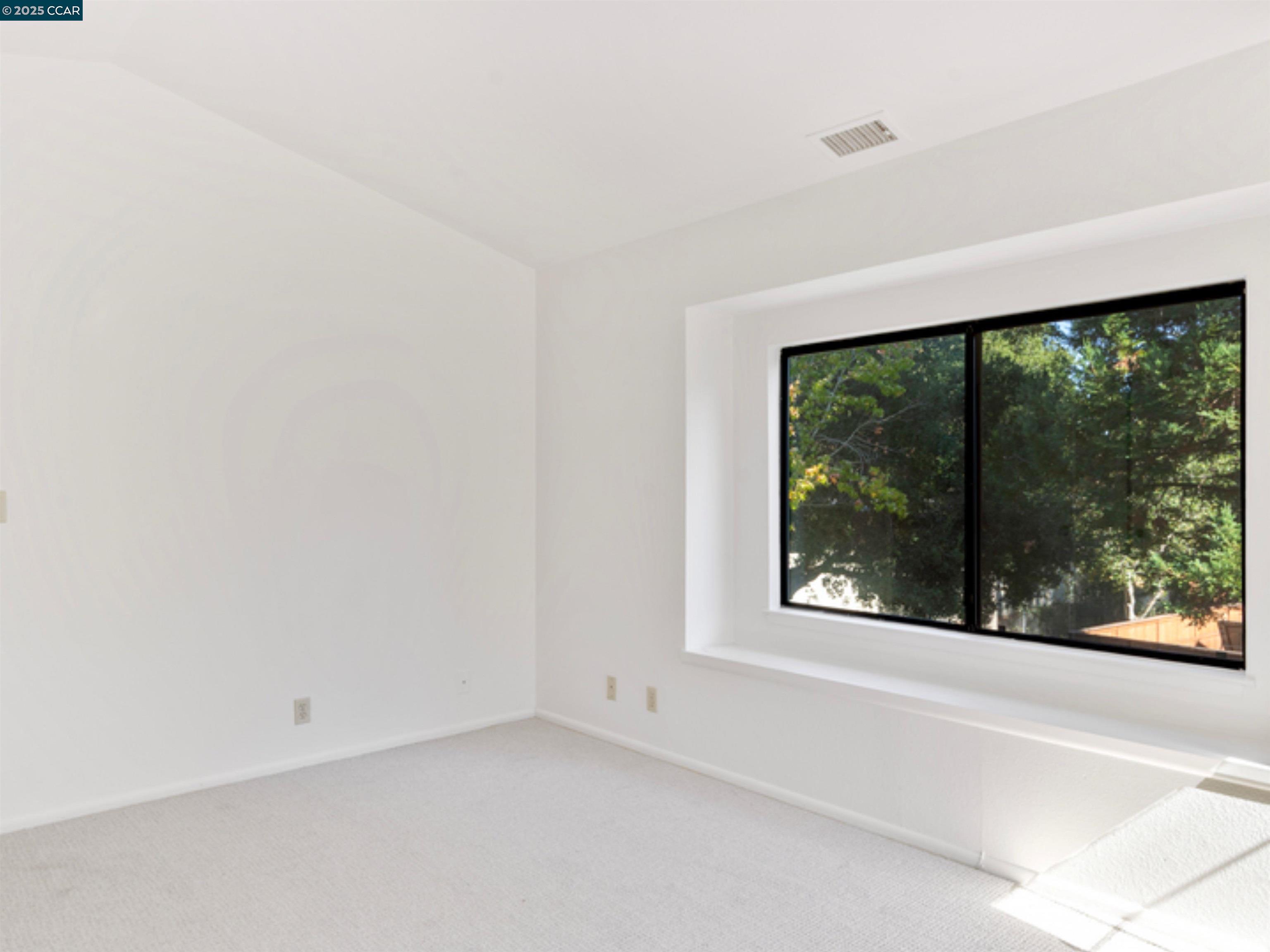 Photo #21: 41112762 Listing: Photo #21