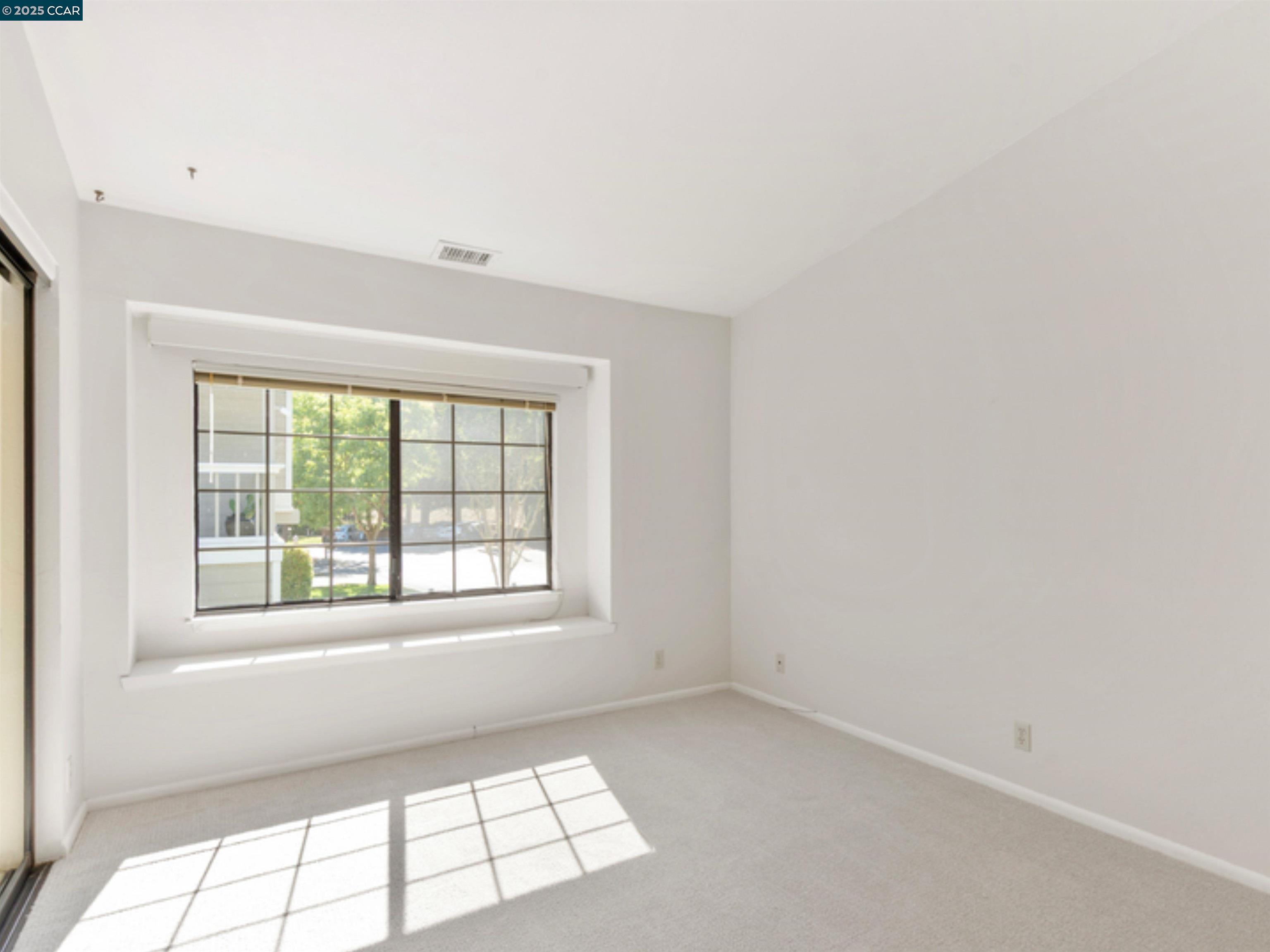Photo #22: 41112762 Listing: Photo #22