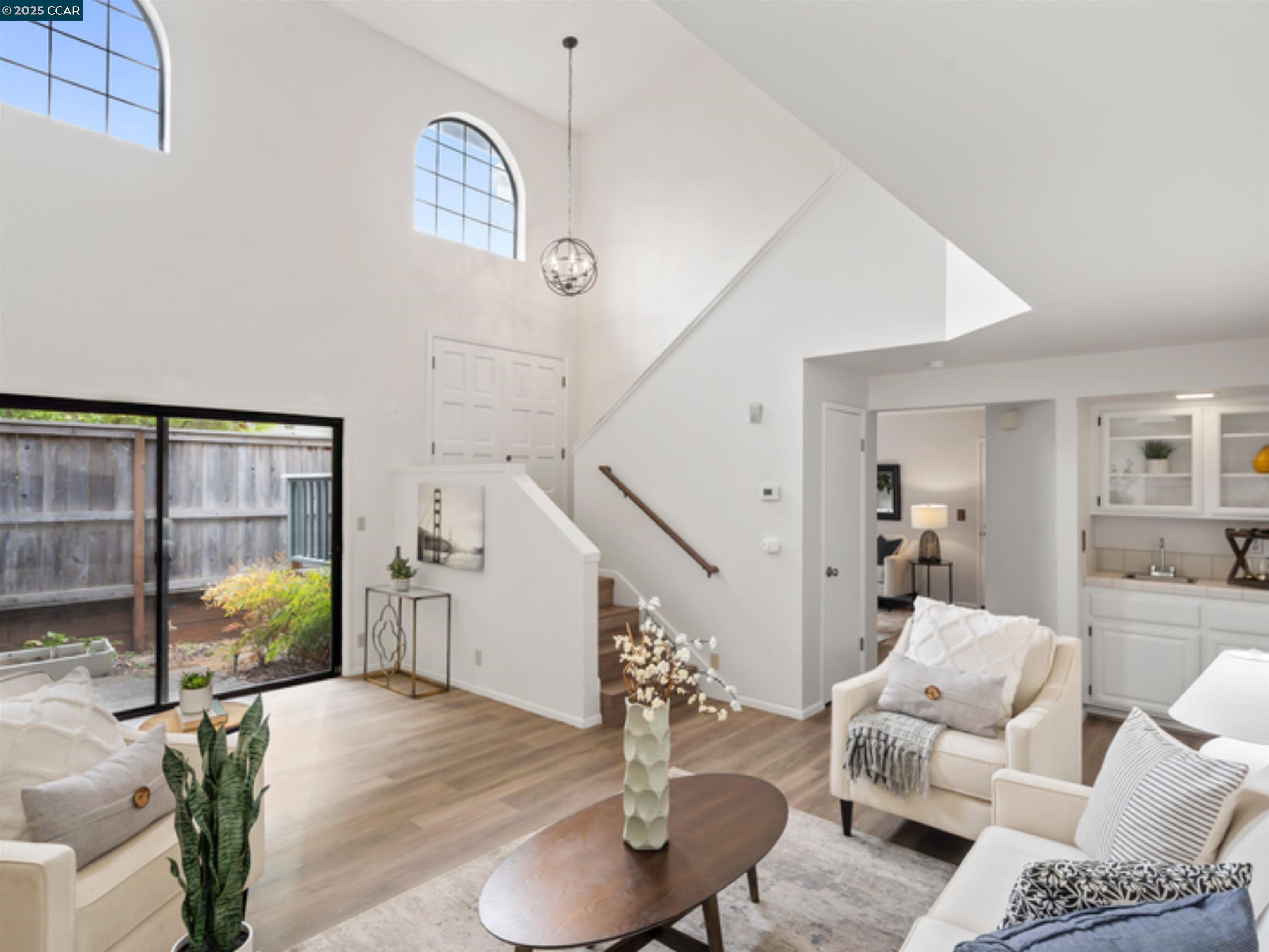 Photo #5: 41112762 Listing 