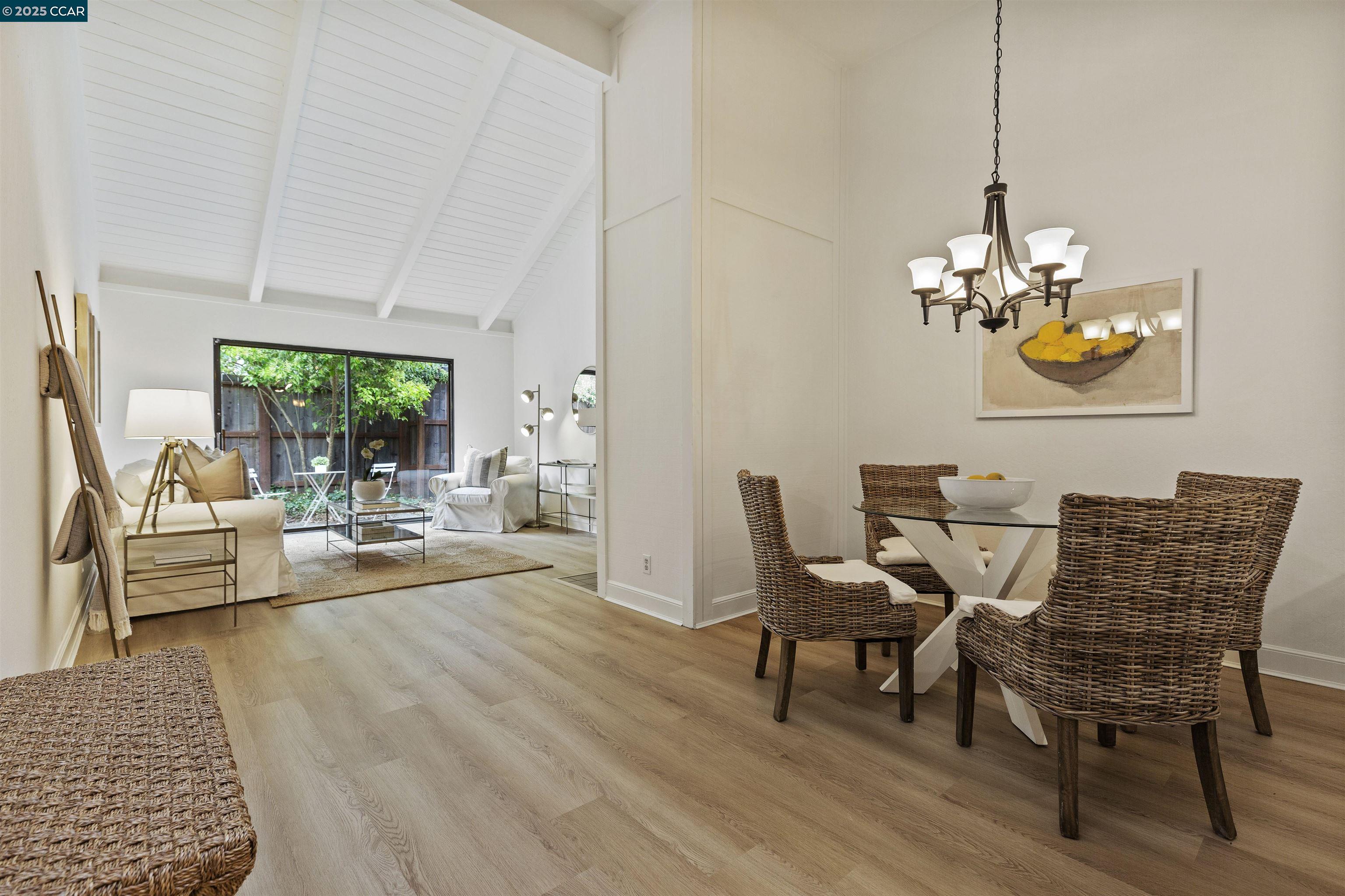 Photo #5: 41112765 Listing 