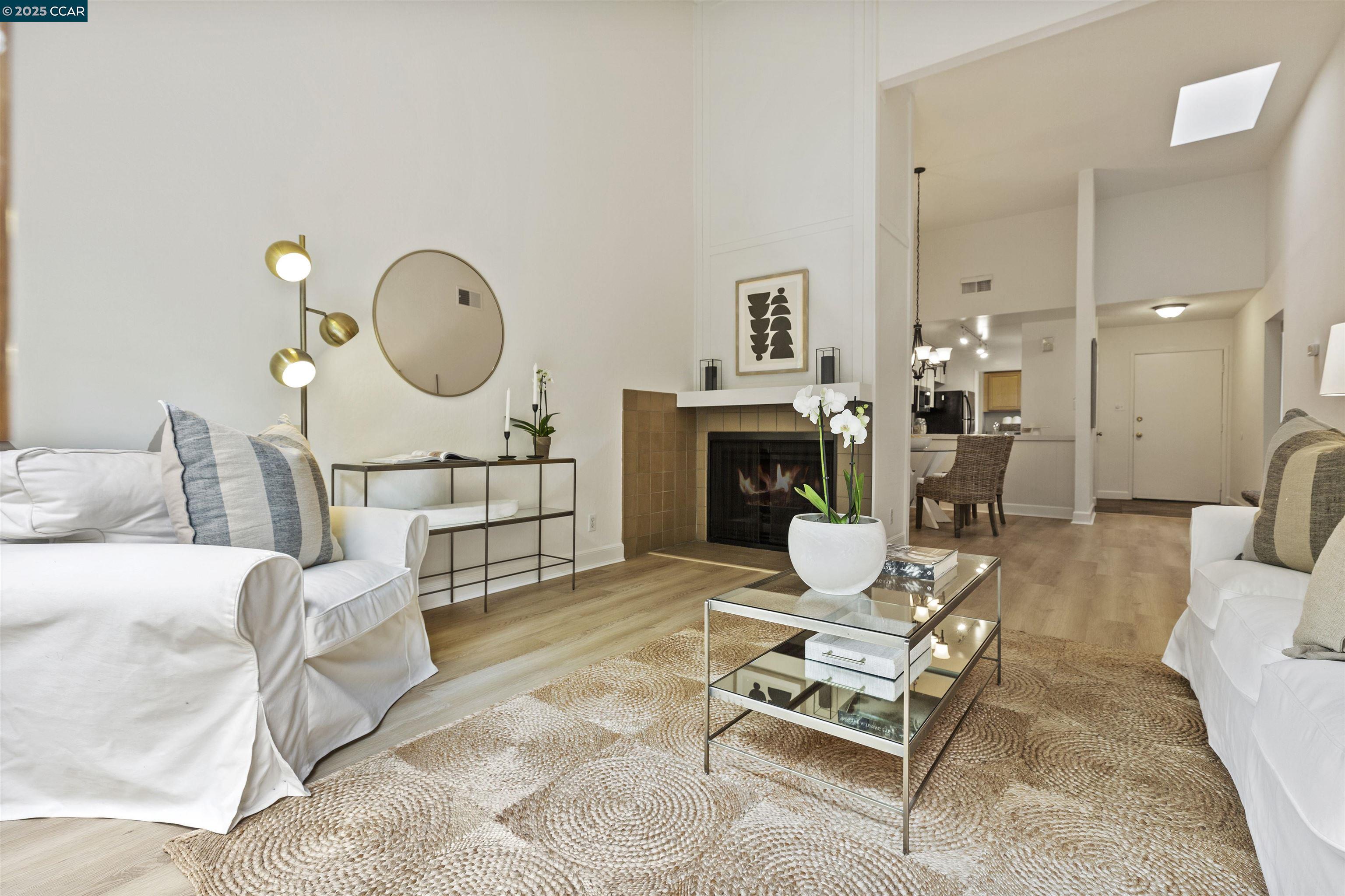 Photo #9: 41112765 Listing: Photo #9