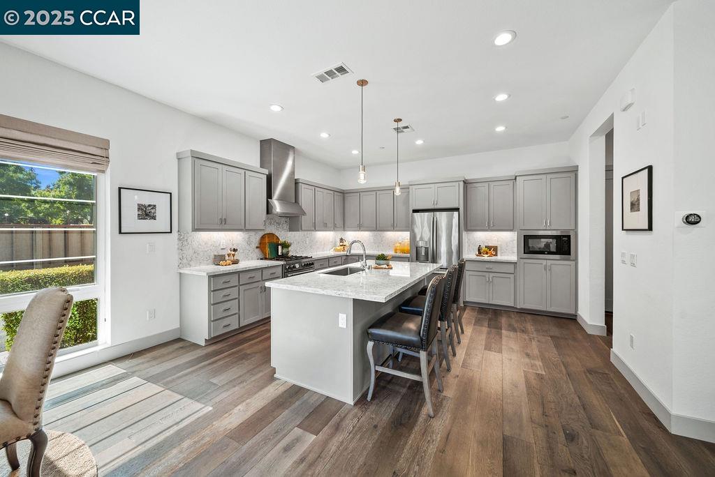 Photo #6: 41112768 Listing 