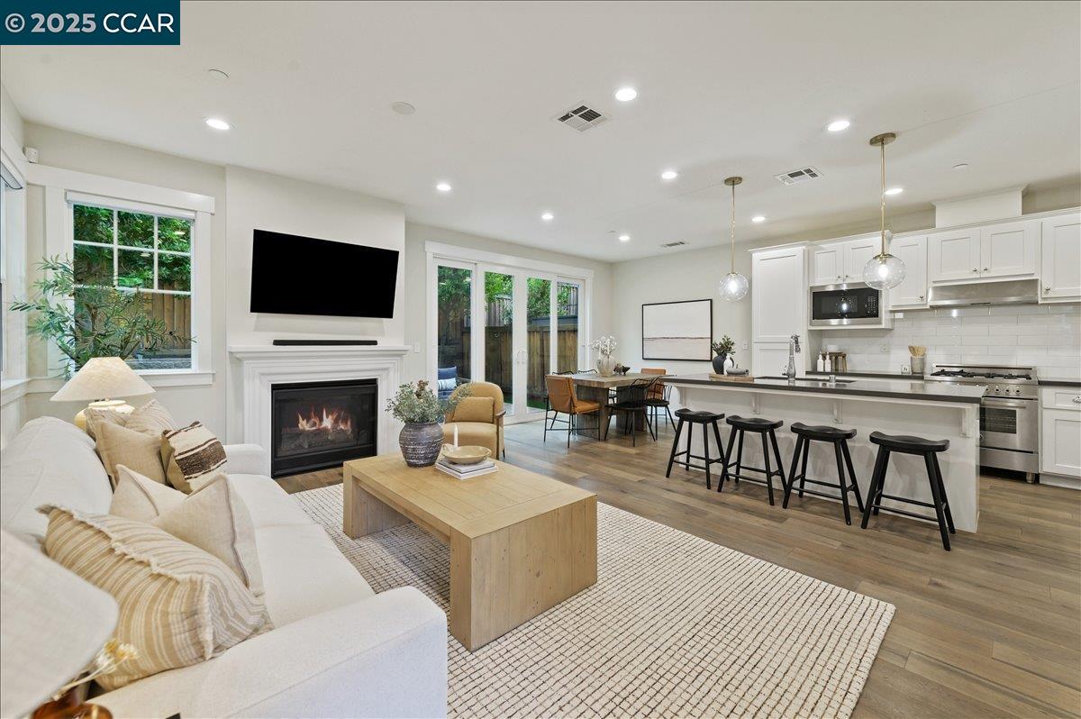 Photo #6: 41112770 Listing 