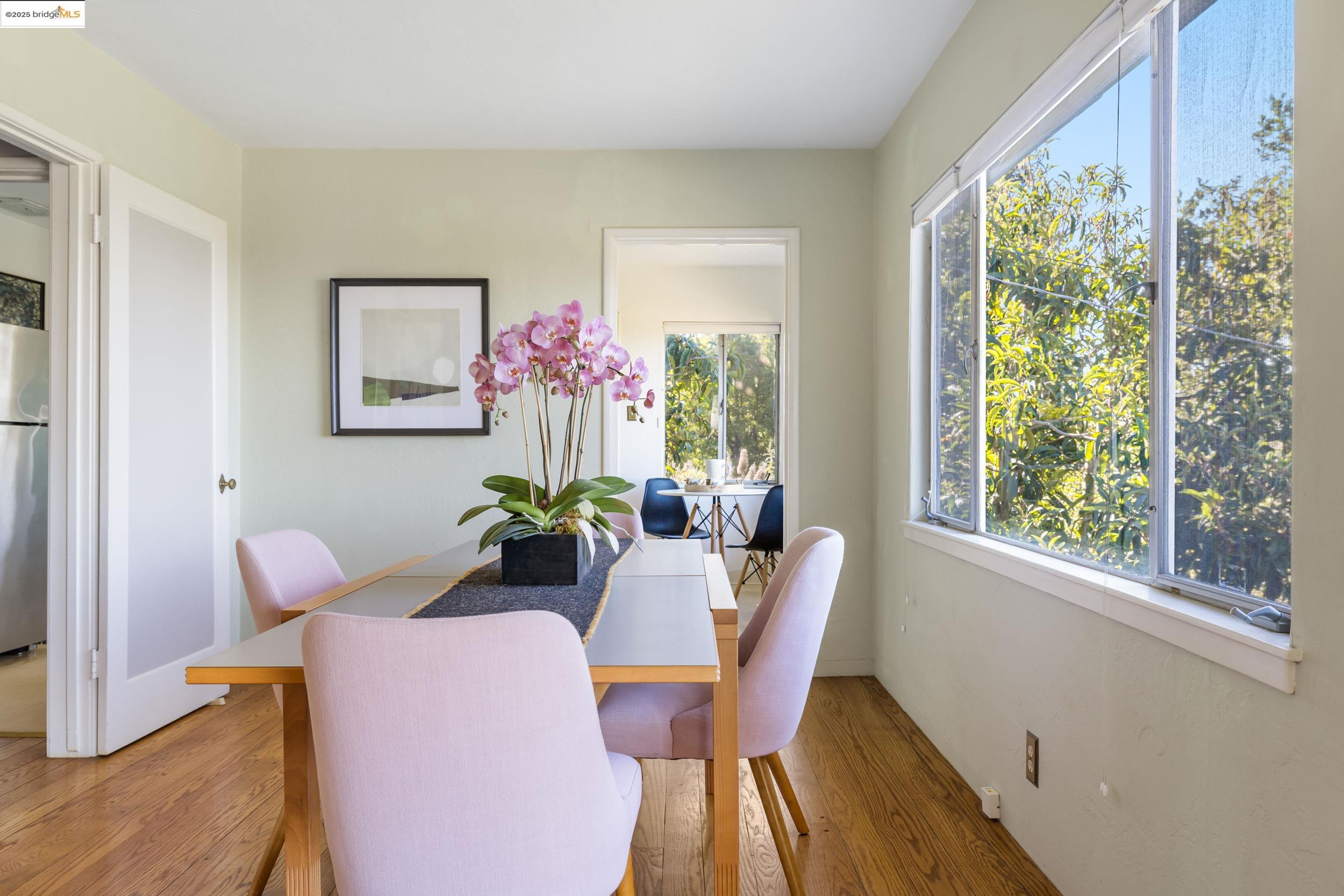 Detail Gallery Image 10 of 41 For 4686 Davenport Ave, Oakland,  CA 94619 - 2 Beds | 1 Baths