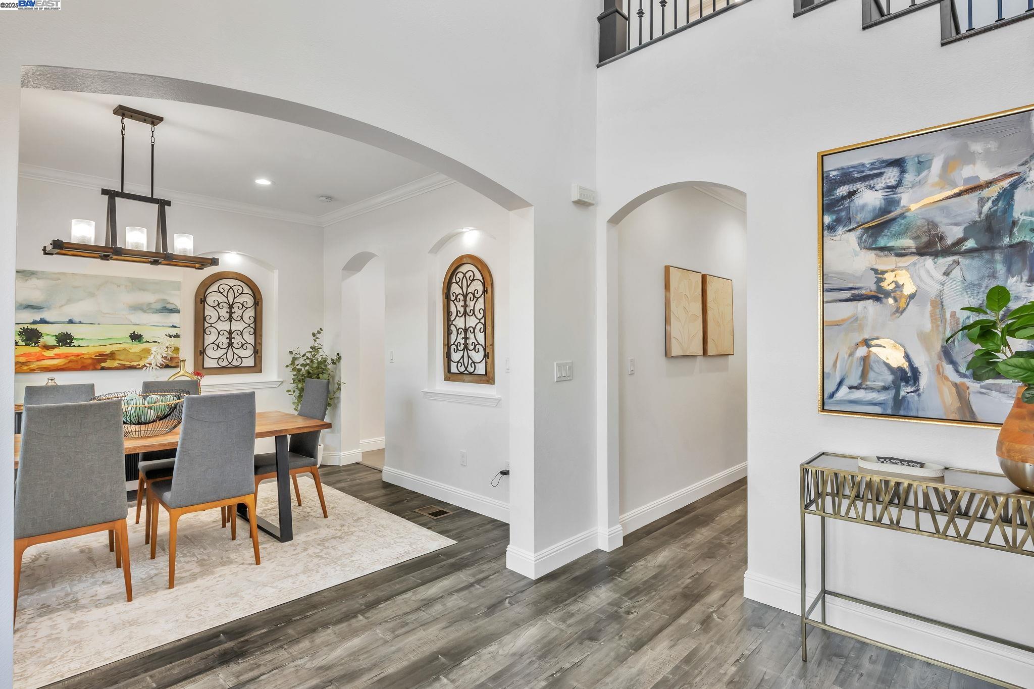 Detail Gallery Image 6 of 60 For 4597 Edwards Ln., Castro Valley,  CA 94546-4734 - 5 Beds | 4/1 Baths