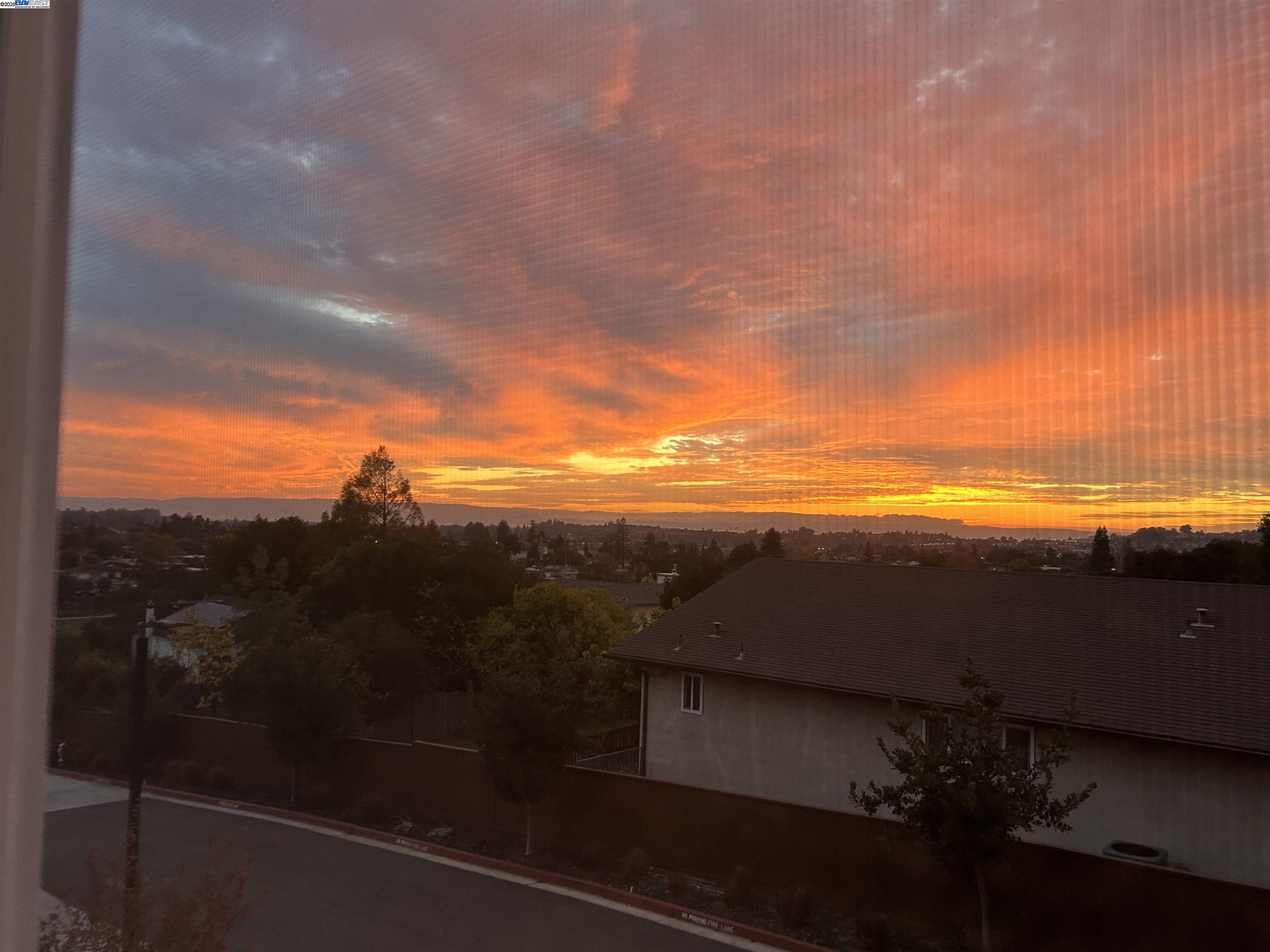 Detail Gallery Image 59 of 60 For 4597 Edwards Ln., Castro Valley,  CA 94546-4734 - 5 Beds | 4/1 Baths
